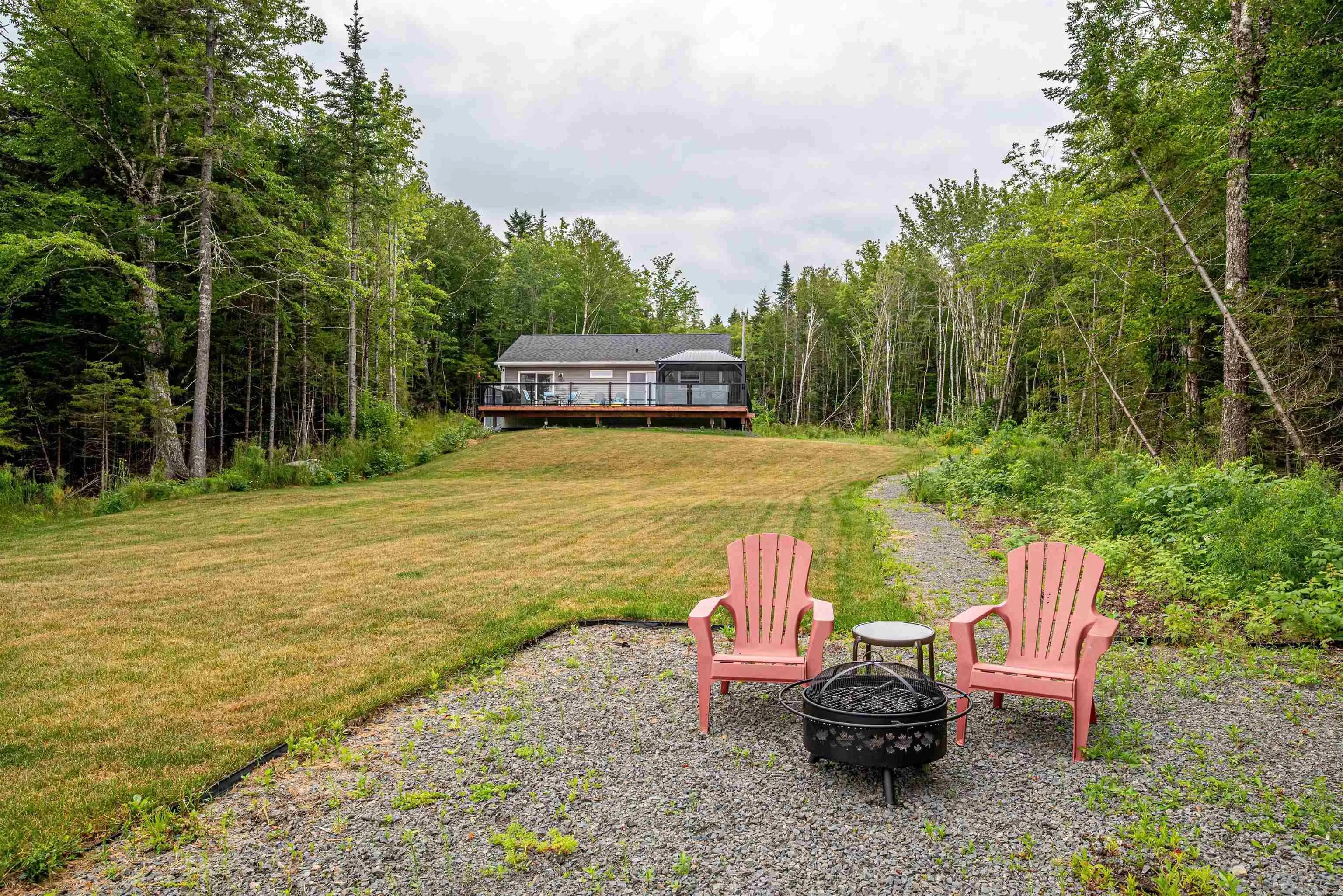 195 Middle Lake South Road, Vaughan, NS B0N 2T0, 3 Bedrooms Bedrooms, ,2 BathroomsBathrooms,Residential,For Sale,Middle Lake South Road,202519691