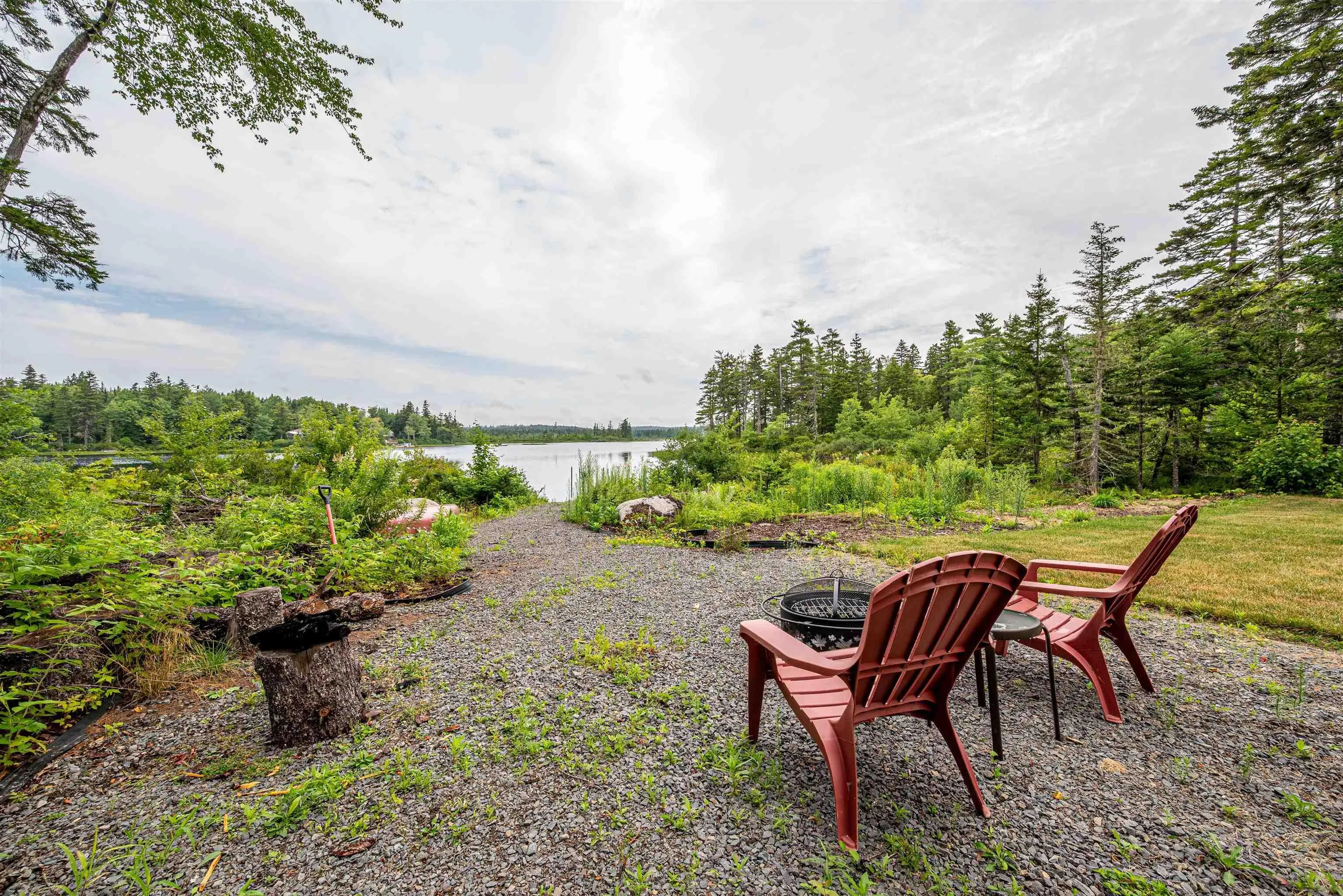 195 Middle Lake South Road, Vaughan, NS B0N 2T0, 3 Bedrooms Bedrooms, ,2 BathroomsBathrooms,Residential,For Sale,Middle Lake South Road,202519691