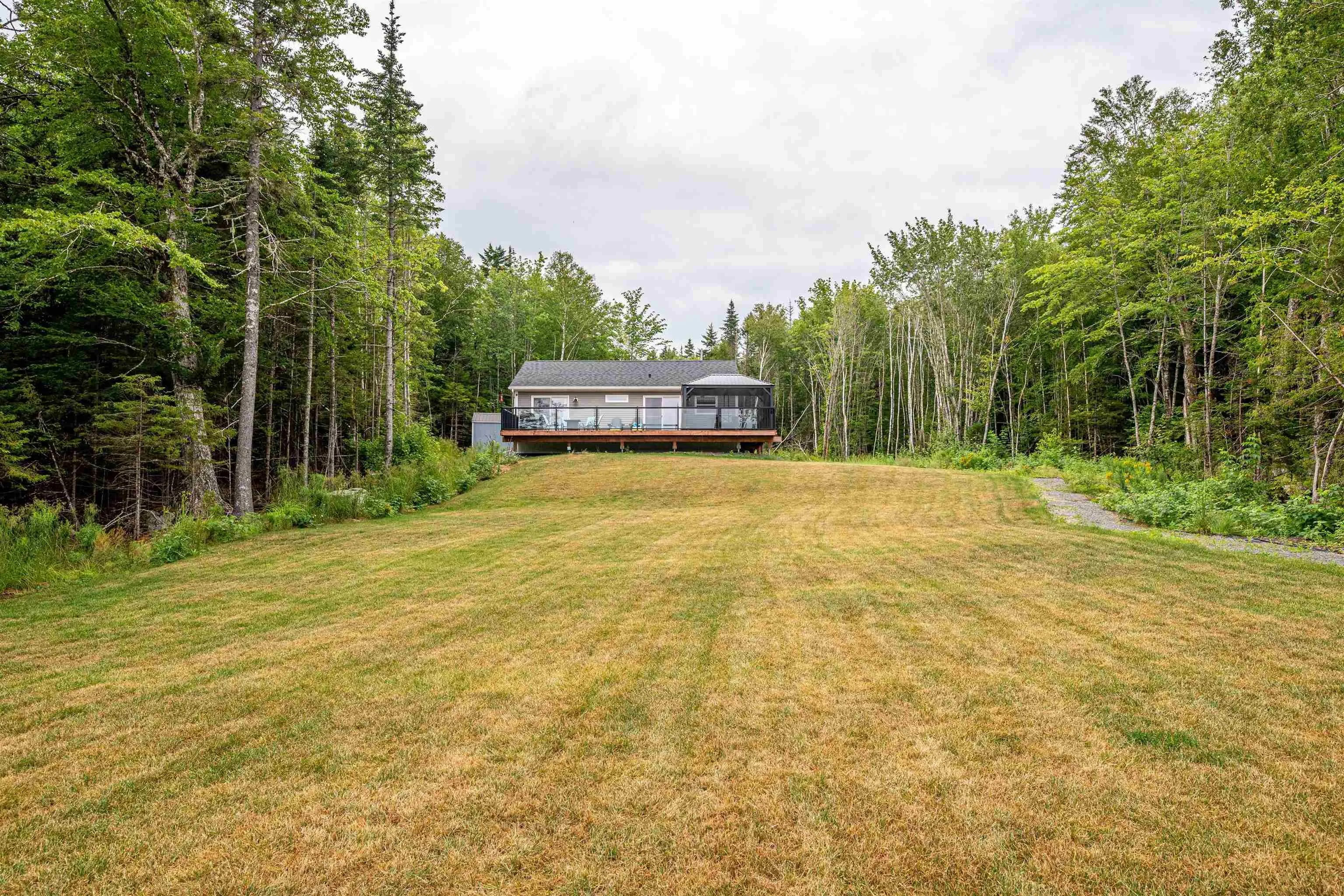 195 Middle Lake South Road, Vaughan, NS B0N 2T0, 3 Bedrooms Bedrooms, ,2 BathroomsBathrooms,Residential,For Sale,Middle Lake South Road,202519691