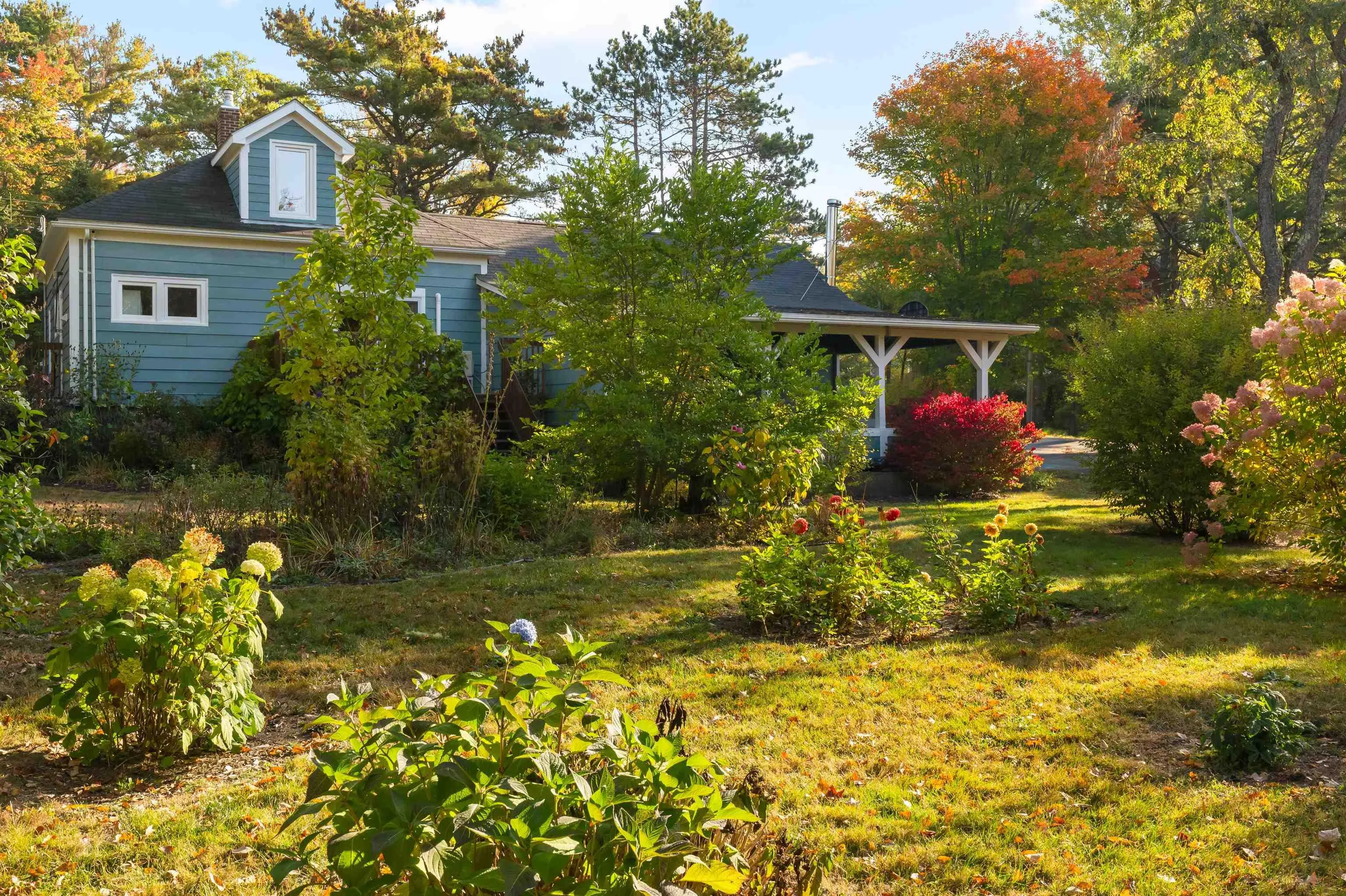 8 Marina Road, Marriotts Cove, NS B0J 1K0, 3 Bedrooms Bedrooms, ,2 BathroomsBathrooms,Residential,For Sale,Marina,202525583