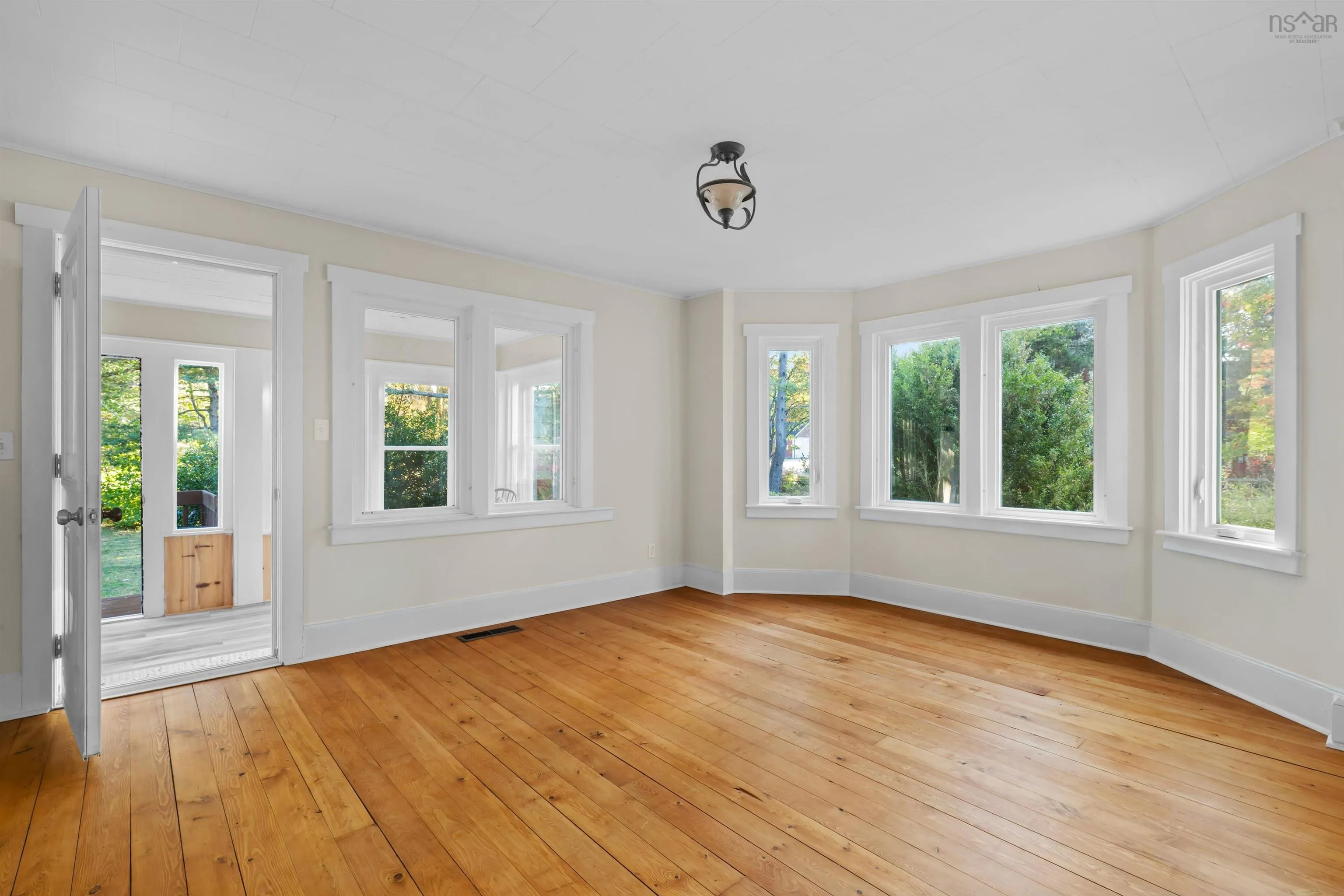 8 Marina Road, Marriotts Cove, NS B0J 1K0, 3 Bedrooms Bedrooms, ,2 BathroomsBathrooms,Residential,For Sale,Marina,202525583