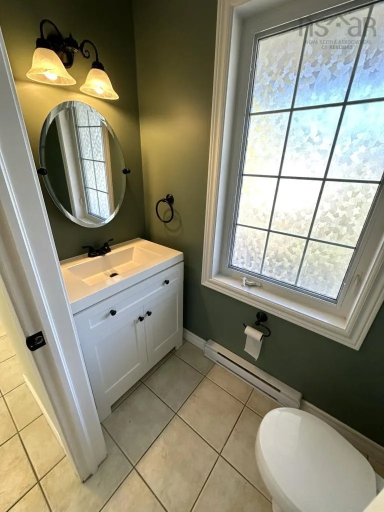 1779 Drummond Drive, Kingston, NS B0P 1R0, 4 Bedrooms Bedrooms, ,4 BathroomsBathrooms,Residential,For Sale,Drummond,202523648