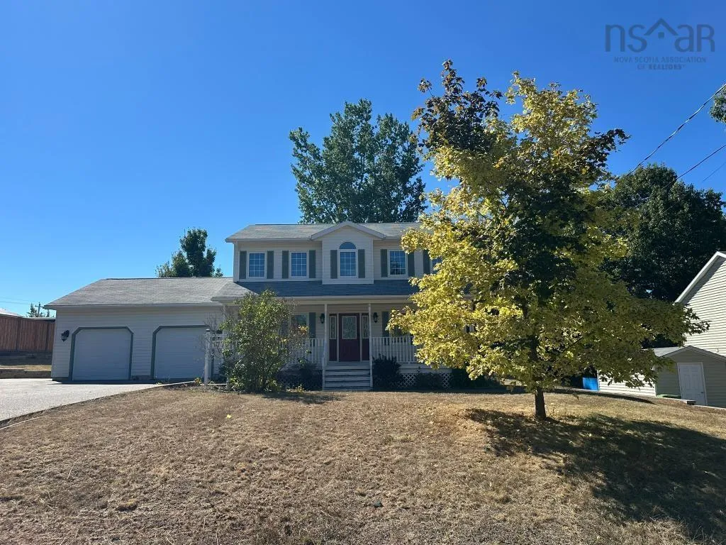 1779 Drummond Drive, Kingston, NS B0P 1R0, 4 Bedrooms Bedrooms, ,4 BathroomsBathrooms,Residential,For Sale,Drummond,202523648