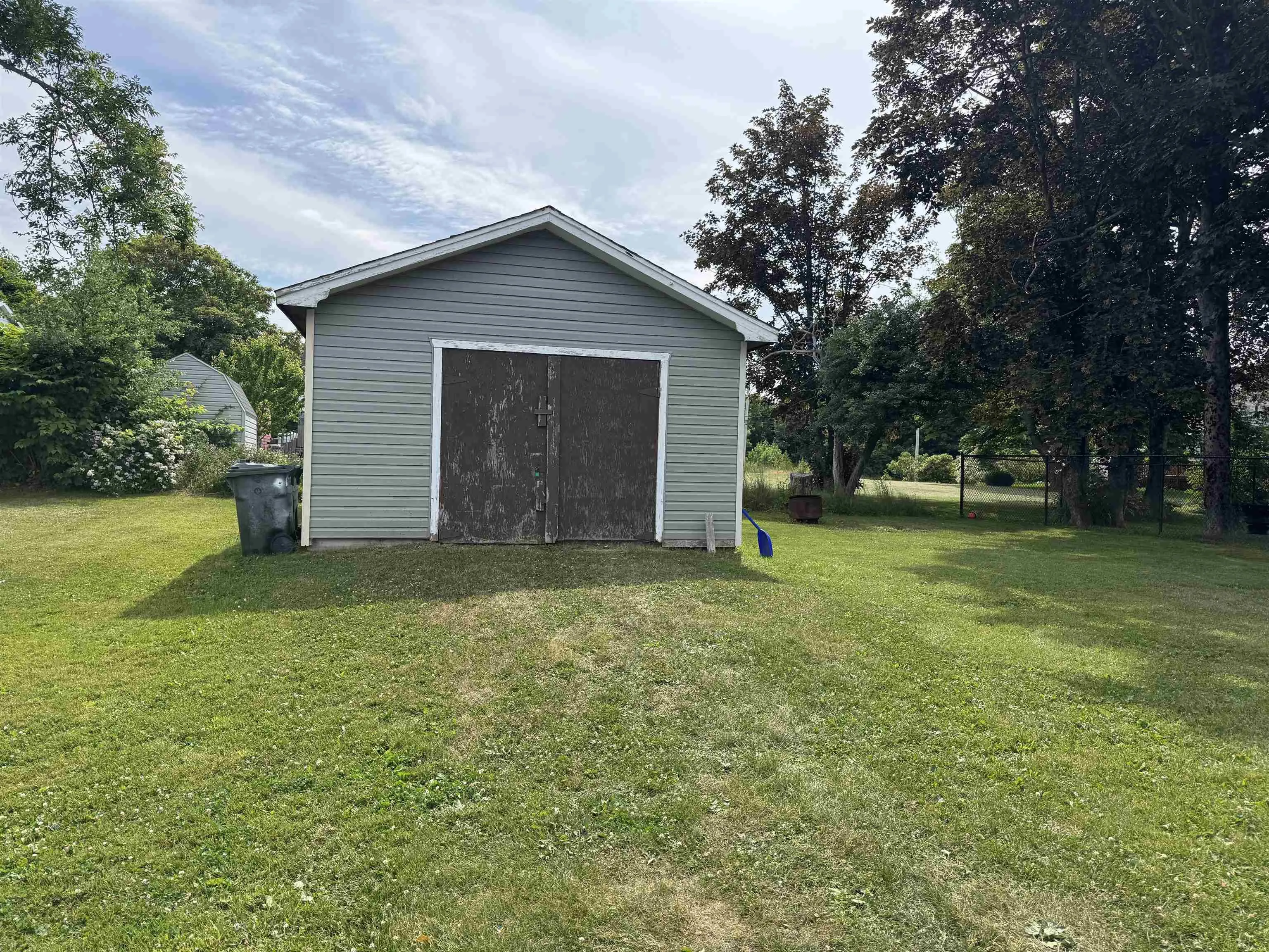34 Oxford Avenue, Sydney Mines, NS B1V 2J2, 5 Bedrooms Bedrooms, ,Residential Income,For Sale,Oxford,202517467