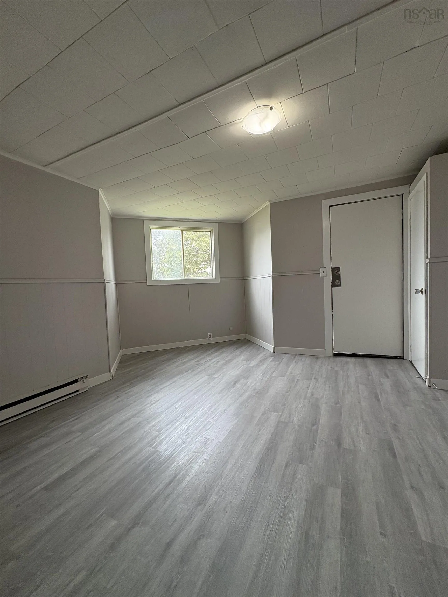 34 Oxford Avenue, Sydney Mines, NS B1V 2J2, 5 Bedrooms Bedrooms, ,Residential Income,For Sale,Oxford,202517467