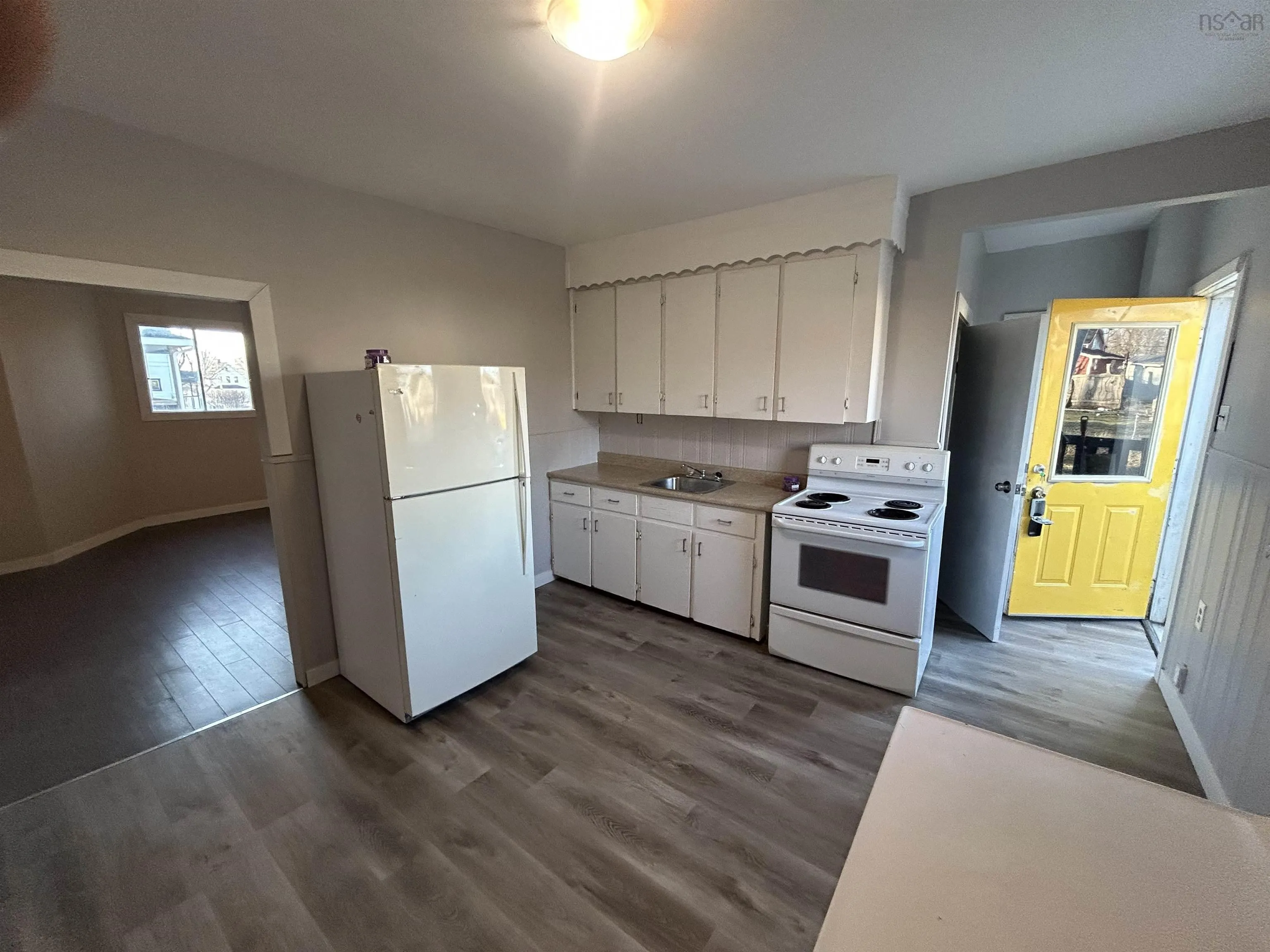 34 Oxford Avenue, Sydney Mines, NS B1V 2J2, 5 Bedrooms Bedrooms, ,Residential Income,For Sale,Oxford,202517467