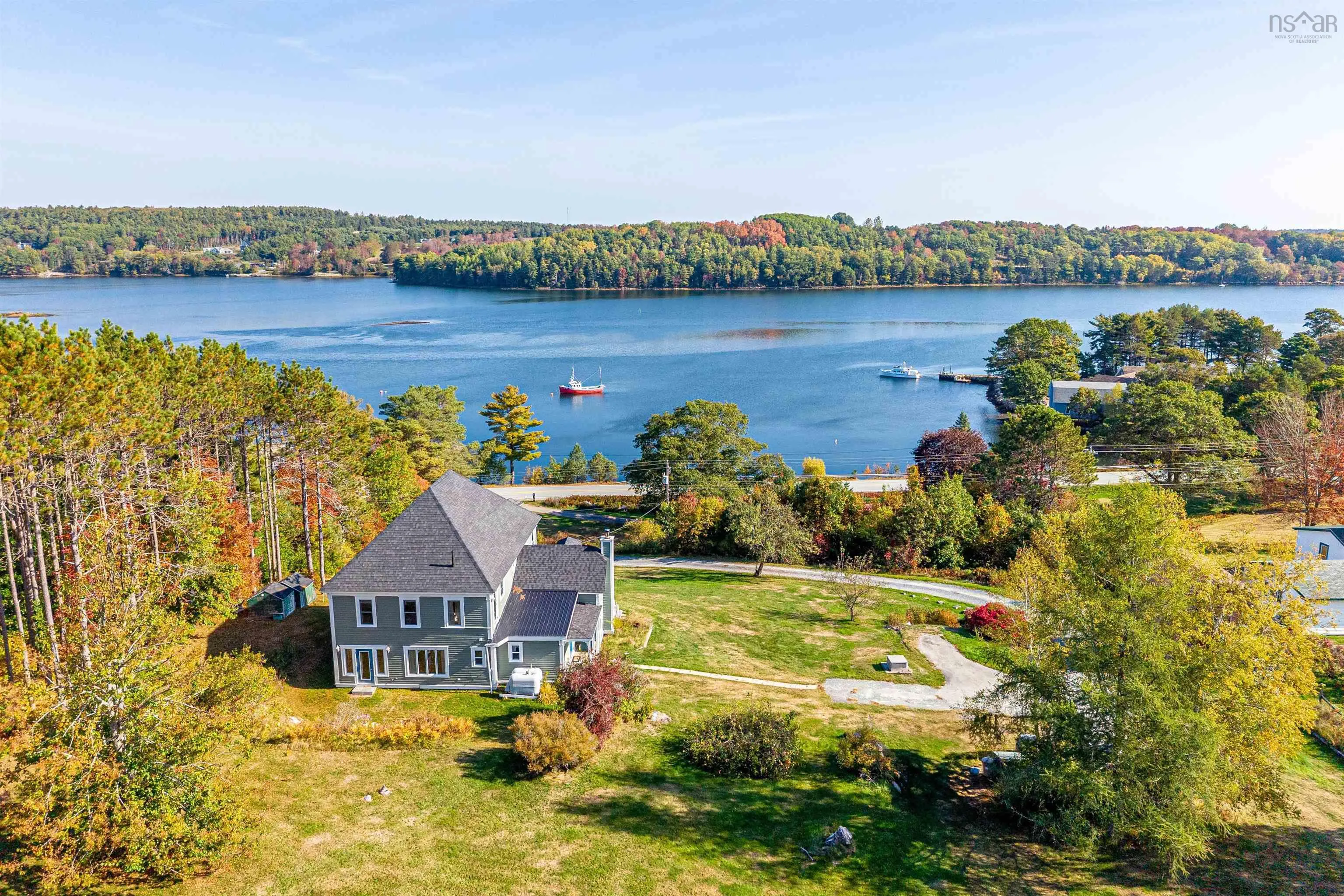 1852 Highway 311 Highway, West Lahave, NS B0R 1G0, 5 Bedrooms Bedrooms, ,3 BathroomsBathrooms,Residential,For Sale,Highway 331,202525490