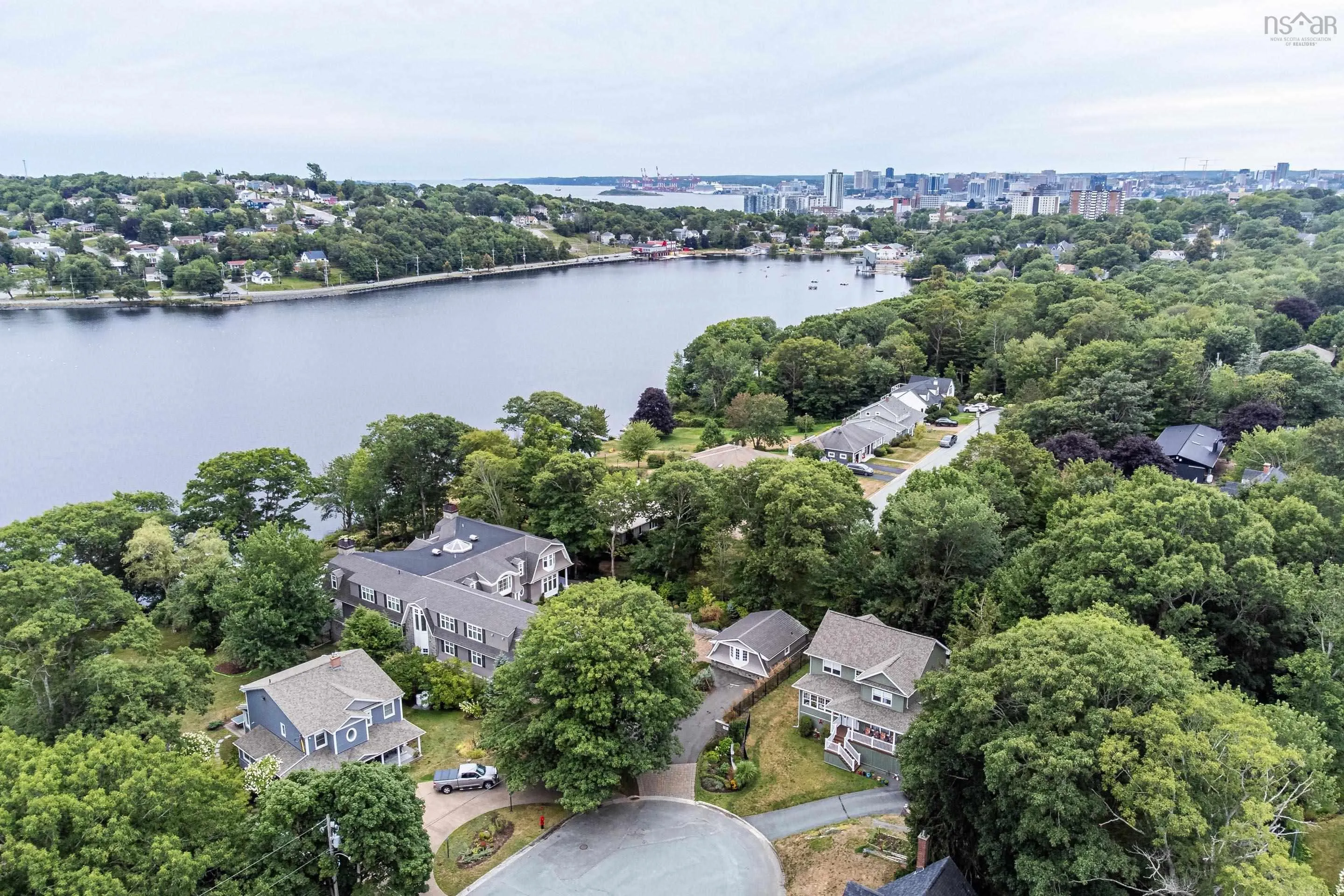6 Edenbank Terrace, Dartmouth, NS B3A 3S4, 5 Bedrooms Bedrooms, ,4 BathroomsBathrooms,Residential,For Sale,Edenbank,202521932