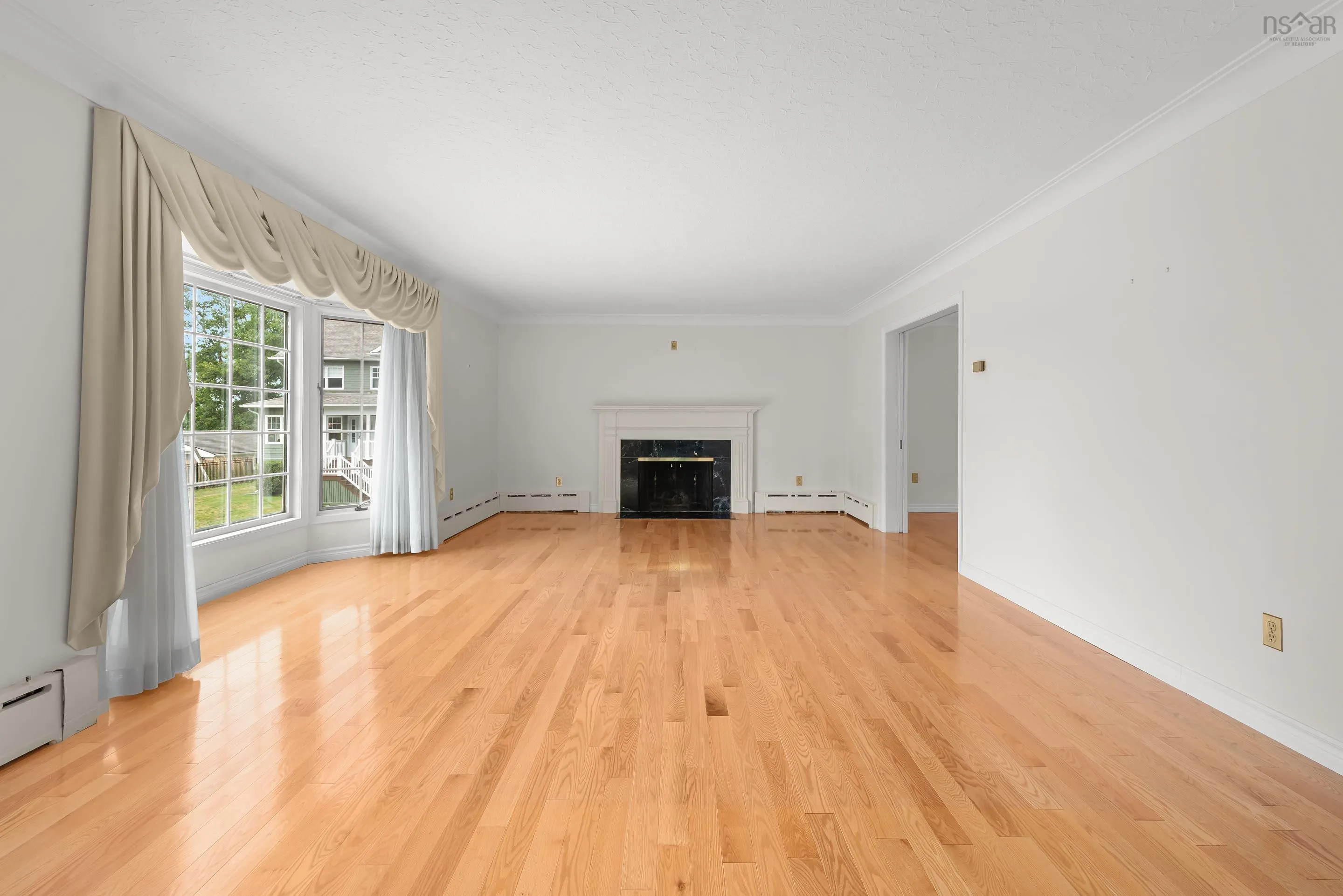 6 Edenbank Terrace, Dartmouth, NS B3A 3S4, 5 Bedrooms Bedrooms, ,4 BathroomsBathrooms,Residential,For Sale,Edenbank,202521932