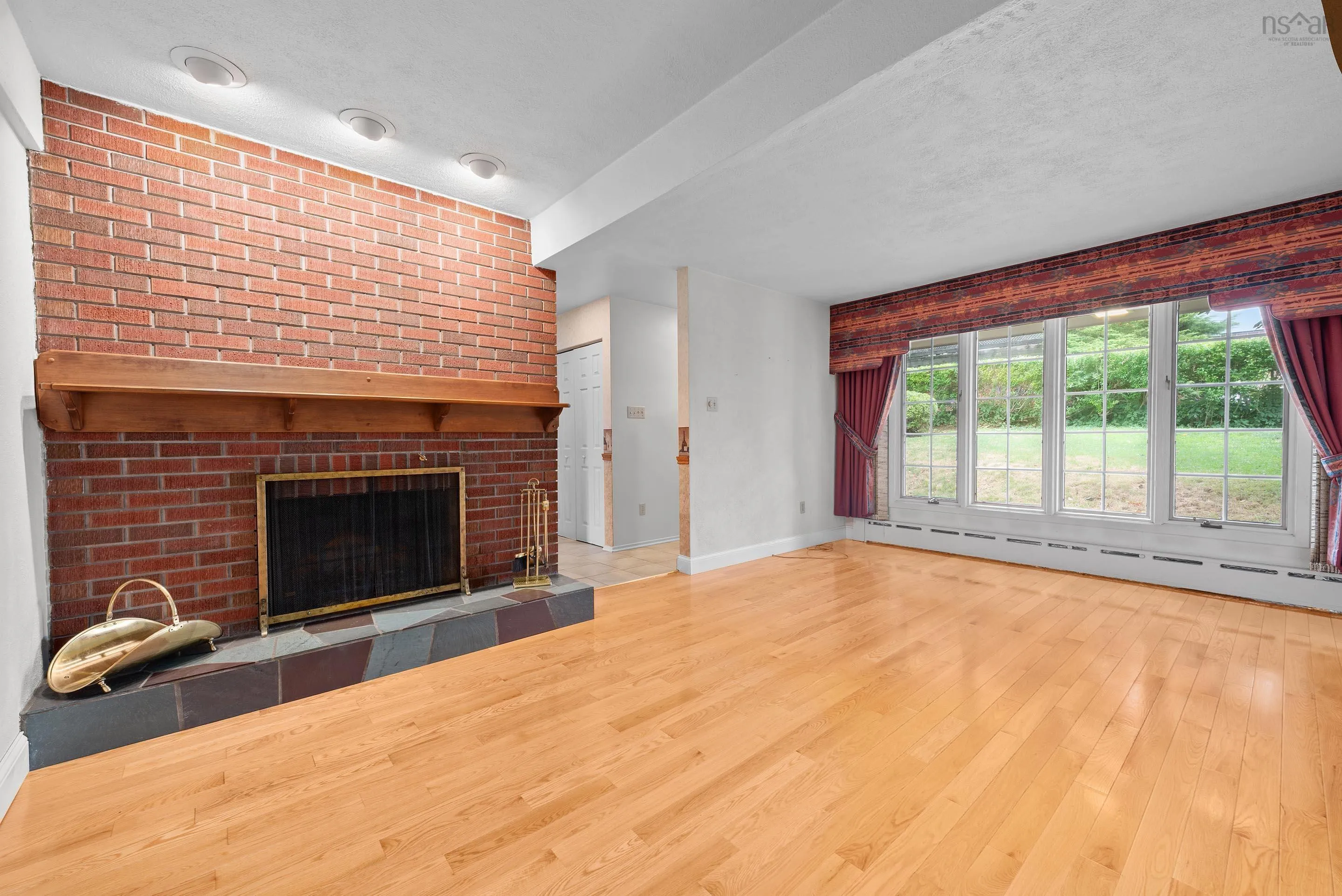 6 Edenbank Terrace, Dartmouth, NS B3A 3S4, 5 Bedrooms Bedrooms, ,4 BathroomsBathrooms,Residential,For Sale,Edenbank,202521932