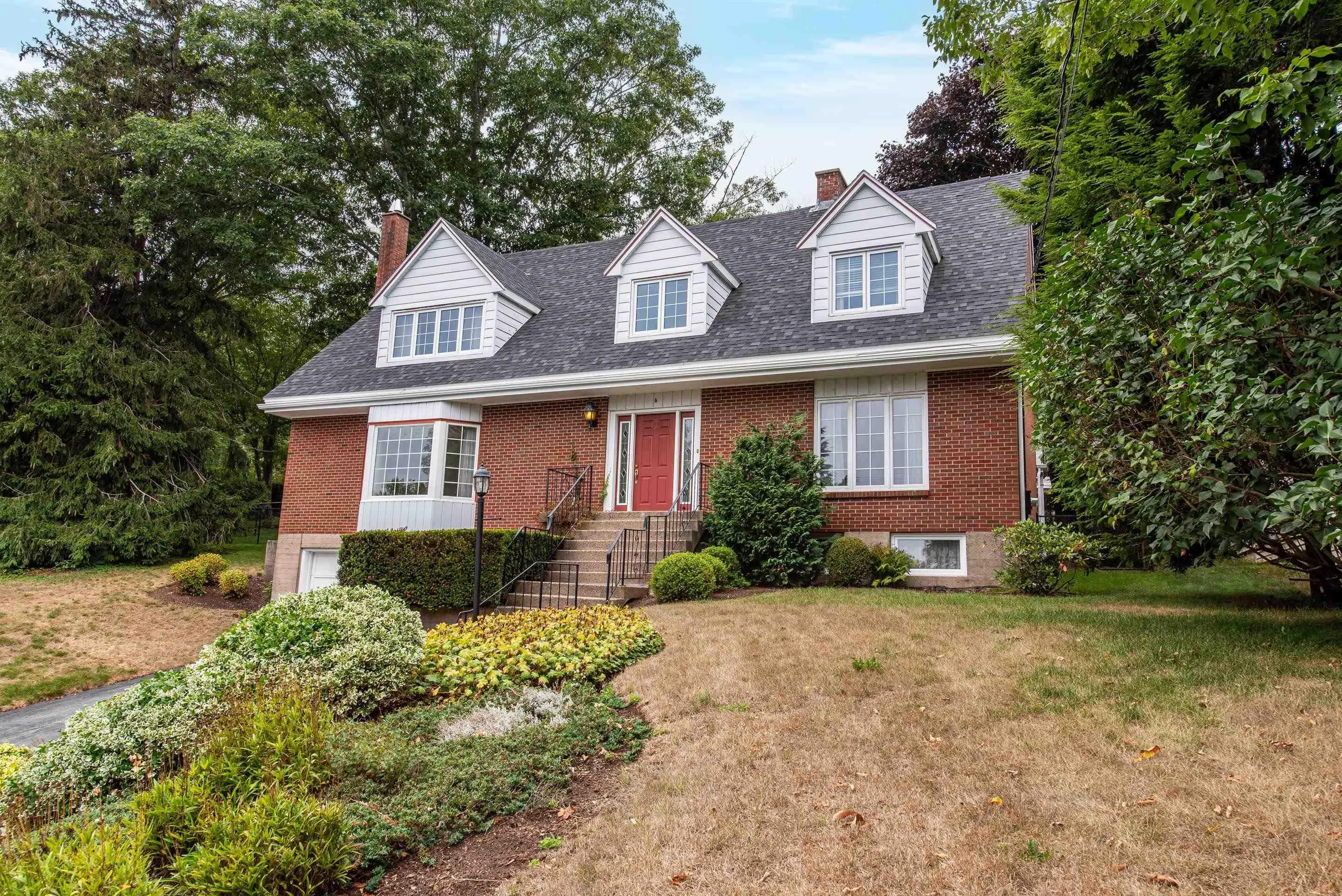 6 Edenbank Terrace, Dartmouth, NS B3A 3S4, 5 Bedrooms Bedrooms, ,4 BathroomsBathrooms,Residential,For Sale,Edenbank,202521932