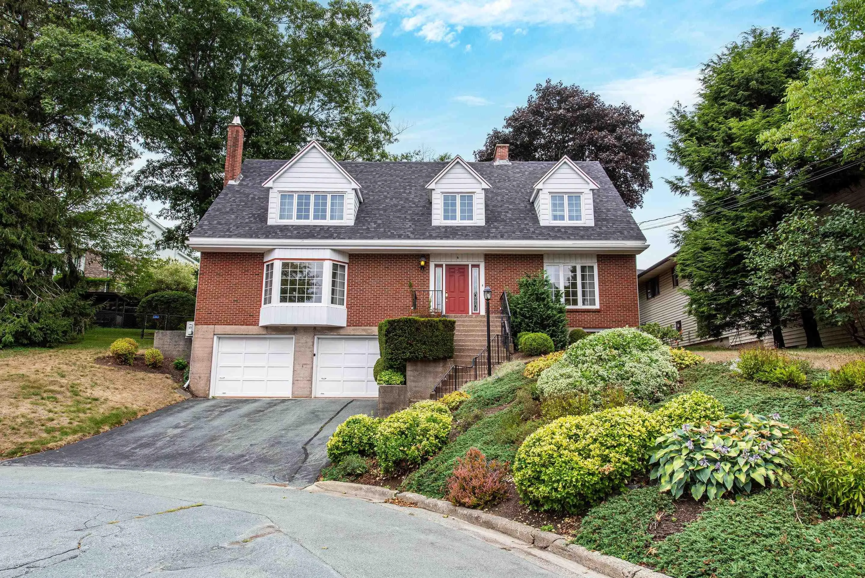 6 Edenbank Terrace, Dartmouth, NS B3A 3S4, 5 Bedrooms Bedrooms, ,4 BathroomsBathrooms,Residential,For Sale,Edenbank,202521932