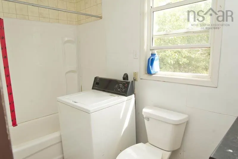 743 Falmouth Back Rd, Falmouth, NS B0P 1P0, 3 Bedrooms Bedrooms, ,1 BathroomBathrooms,Residential,For Sale,Falmouth Back Rd,202523292