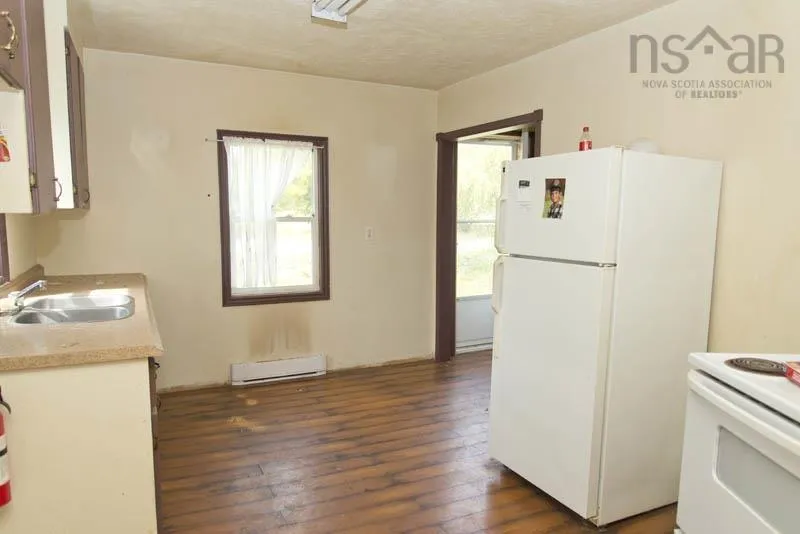 743 Falmouth Back Rd, Falmouth, NS B0P 1P0, 3 Bedrooms Bedrooms, ,1 BathroomBathrooms,Residential,For Sale,Falmouth Back Rd,202523292