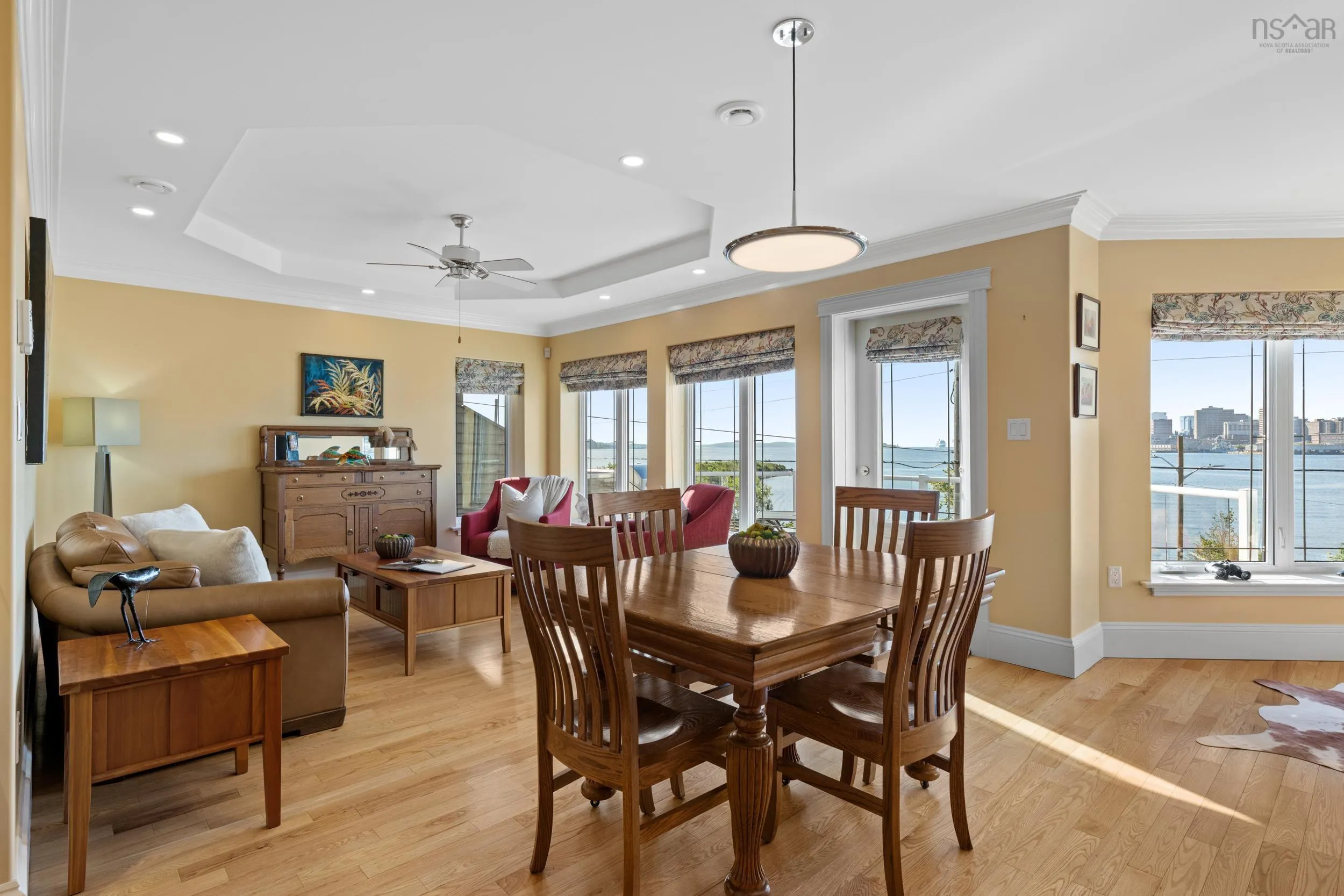 60 Shore Road, Dartmouth, NS B3A 1A3, 3 Bedrooms Bedrooms, ,4 BathroomsBathrooms,Residential,For Sale,Shore,202522887