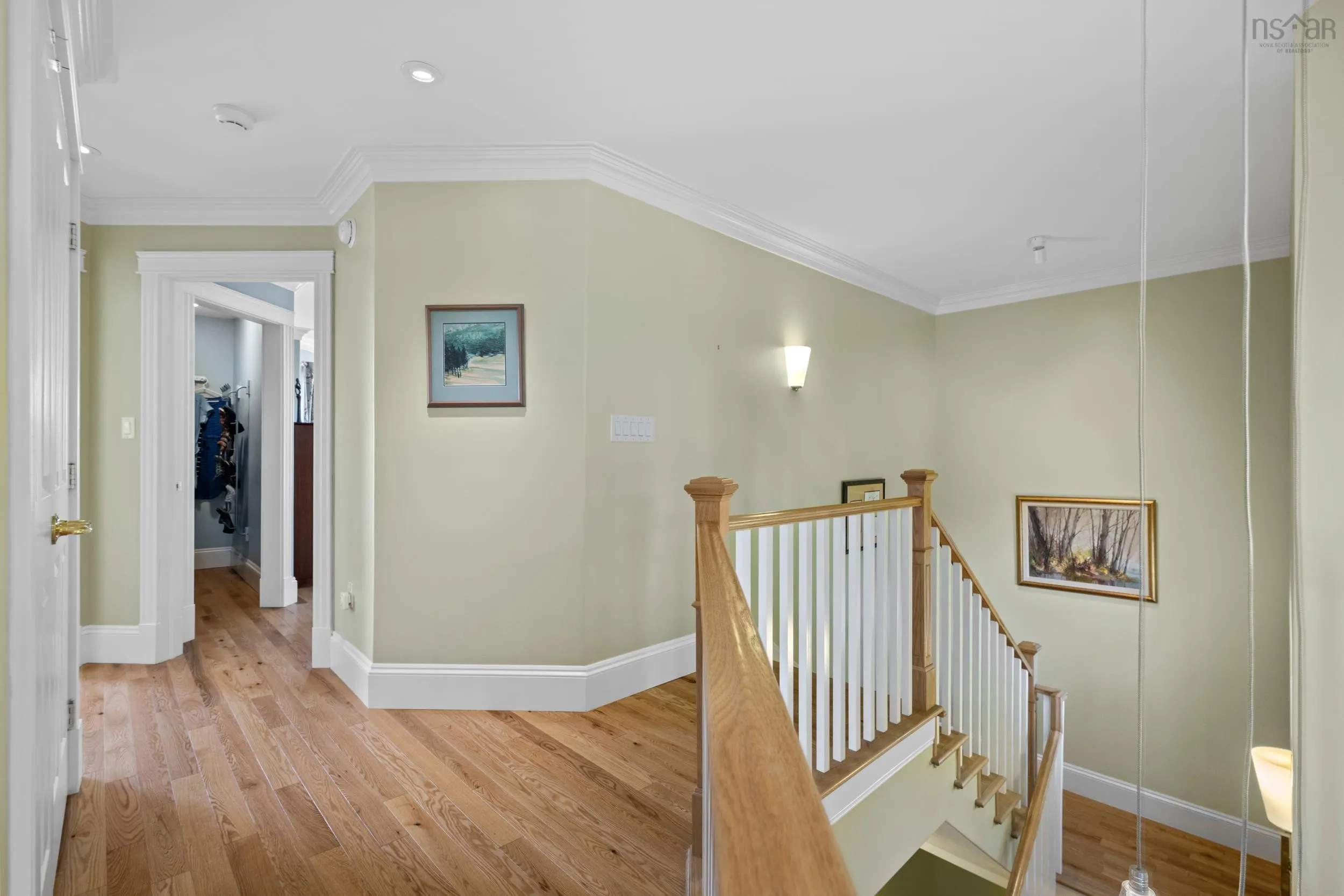 60 Shore Road, Dartmouth, NS B3A 1A3, 3 Bedrooms Bedrooms, ,4 BathroomsBathrooms,Residential,For Sale,Shore,202522887
