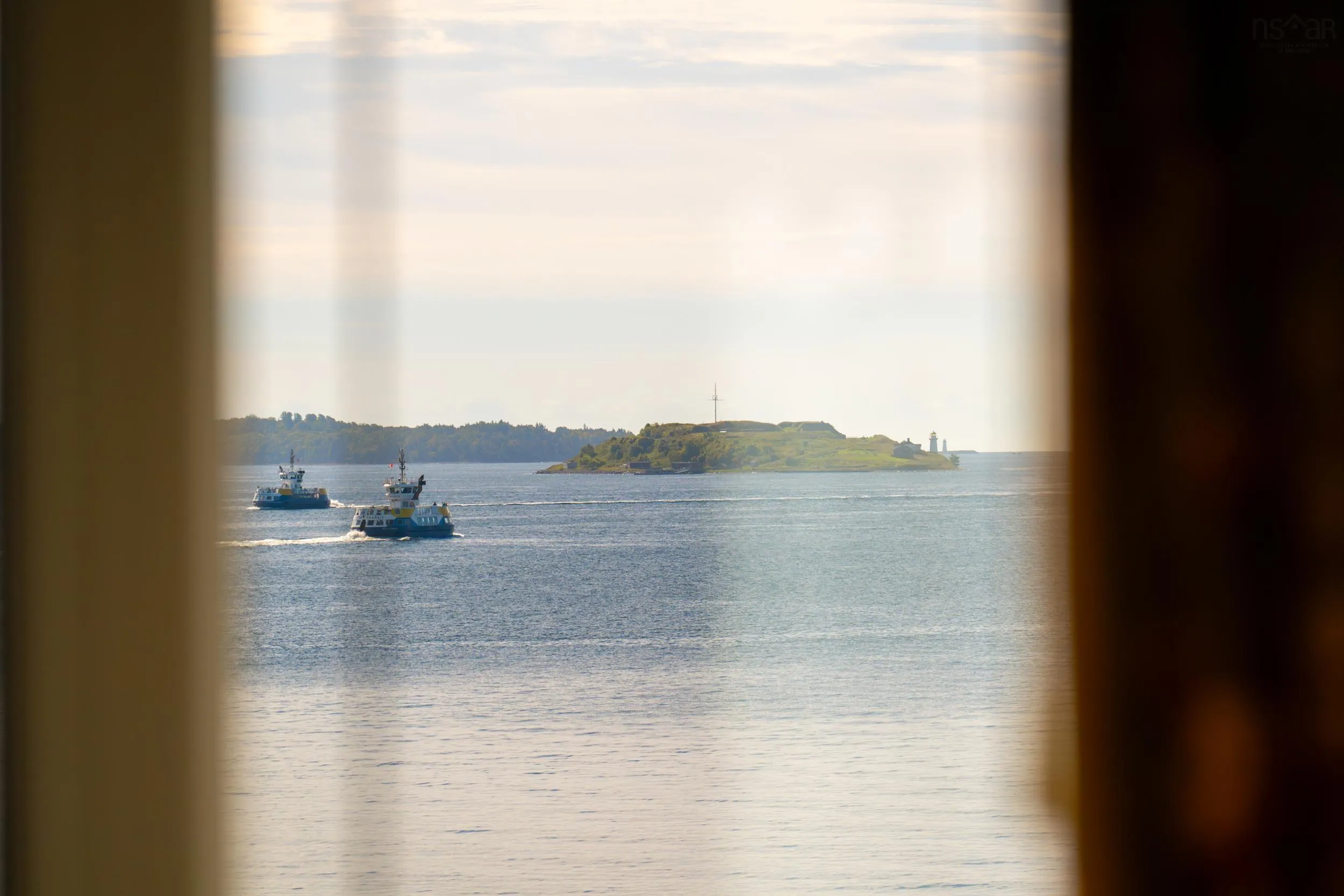 60 Shore Road, Dartmouth, NS B3A 1A3, 3 Bedrooms Bedrooms, ,4 BathroomsBathrooms,Residential,For Sale,Shore,202522887