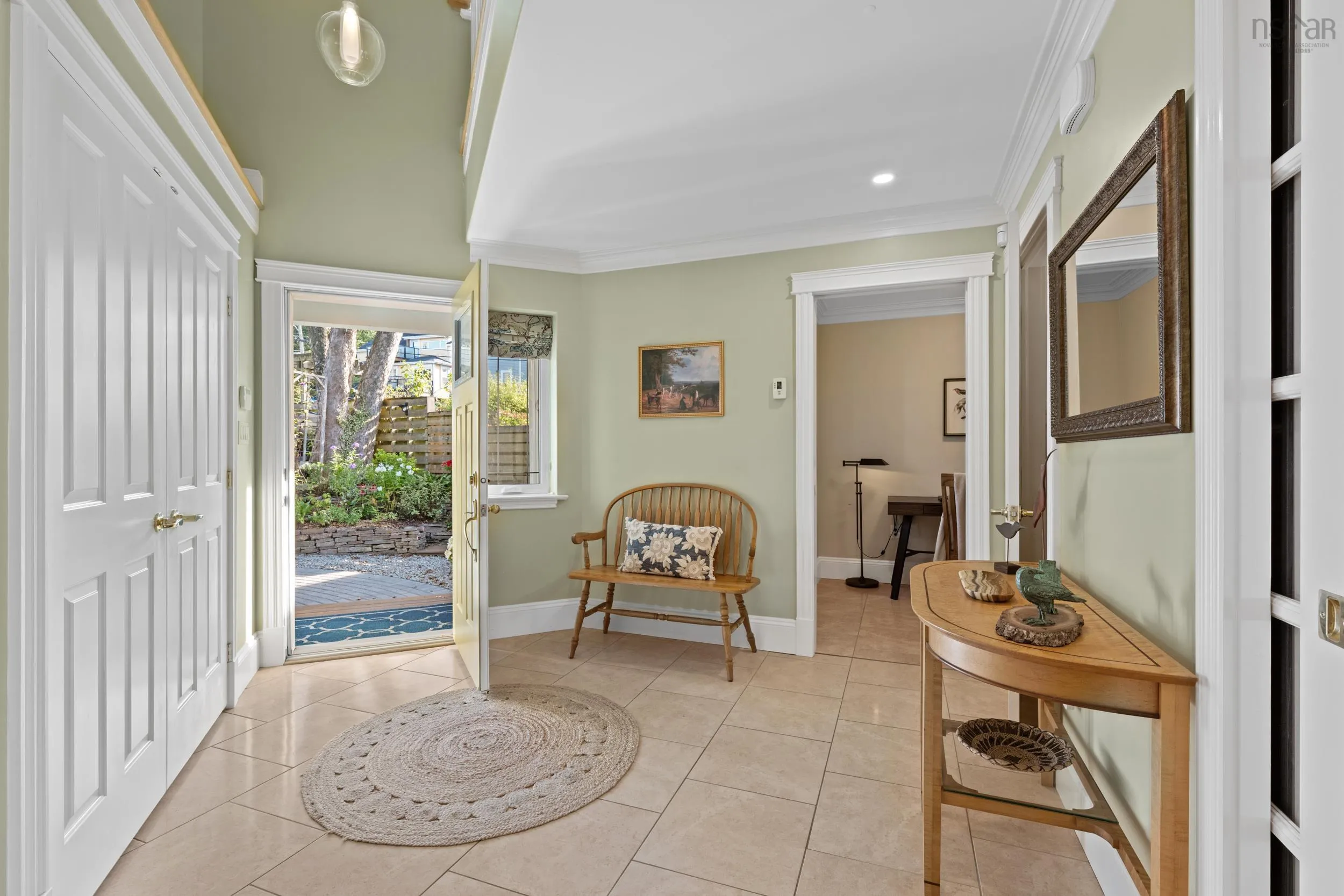 60 Shore Road, Dartmouth, NS B3A 1A3, 3 Bedrooms Bedrooms, ,4 BathroomsBathrooms,Residential,For Sale,Shore,202522887