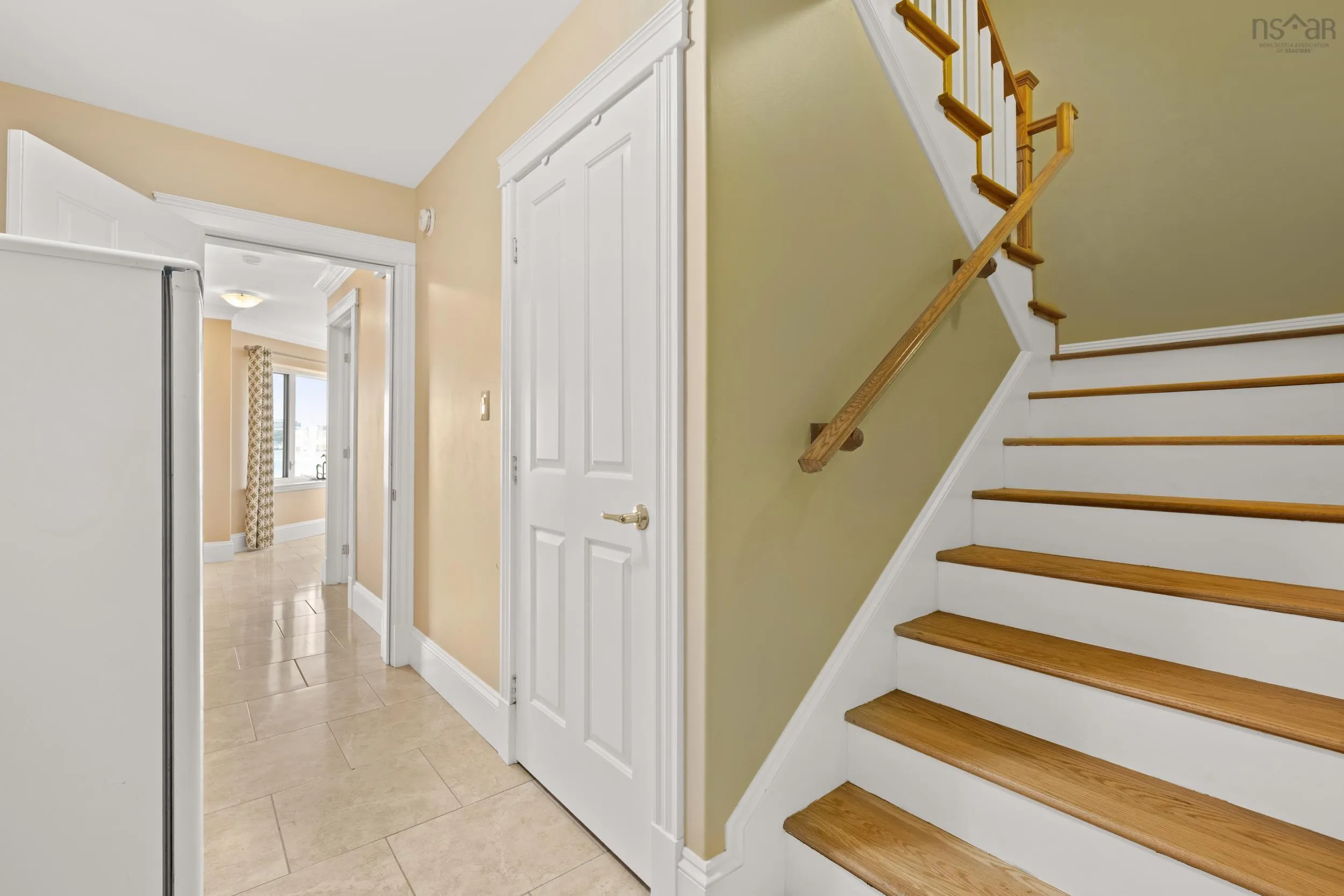 60 Shore Road, Dartmouth, NS B3A 1A3, 3 Bedrooms Bedrooms, ,4 BathroomsBathrooms,Residential,For Sale,Shore,202522887