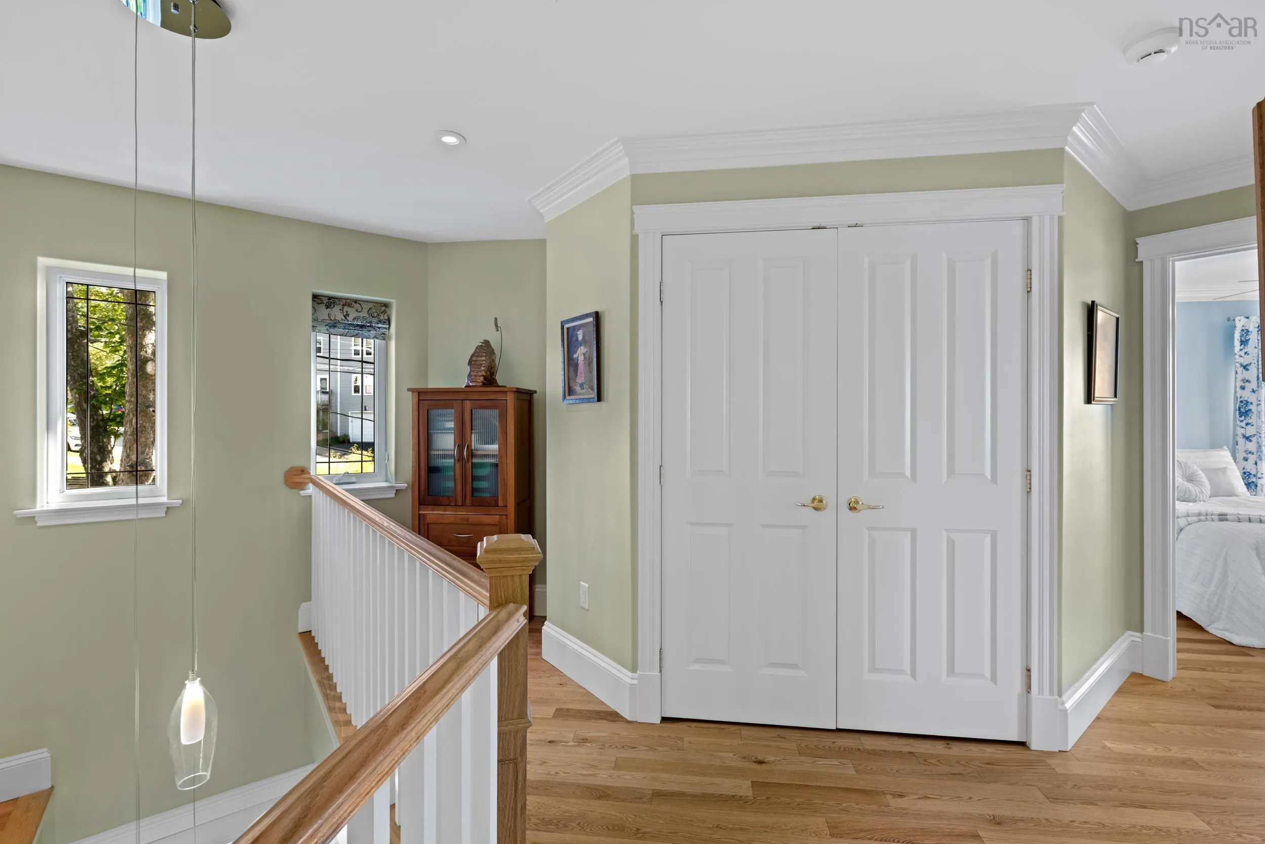 60 Shore Road, Dartmouth, NS B3A 1A3, 3 Bedrooms Bedrooms, ,4 BathroomsBathrooms,Residential,For Sale,Shore,202522887