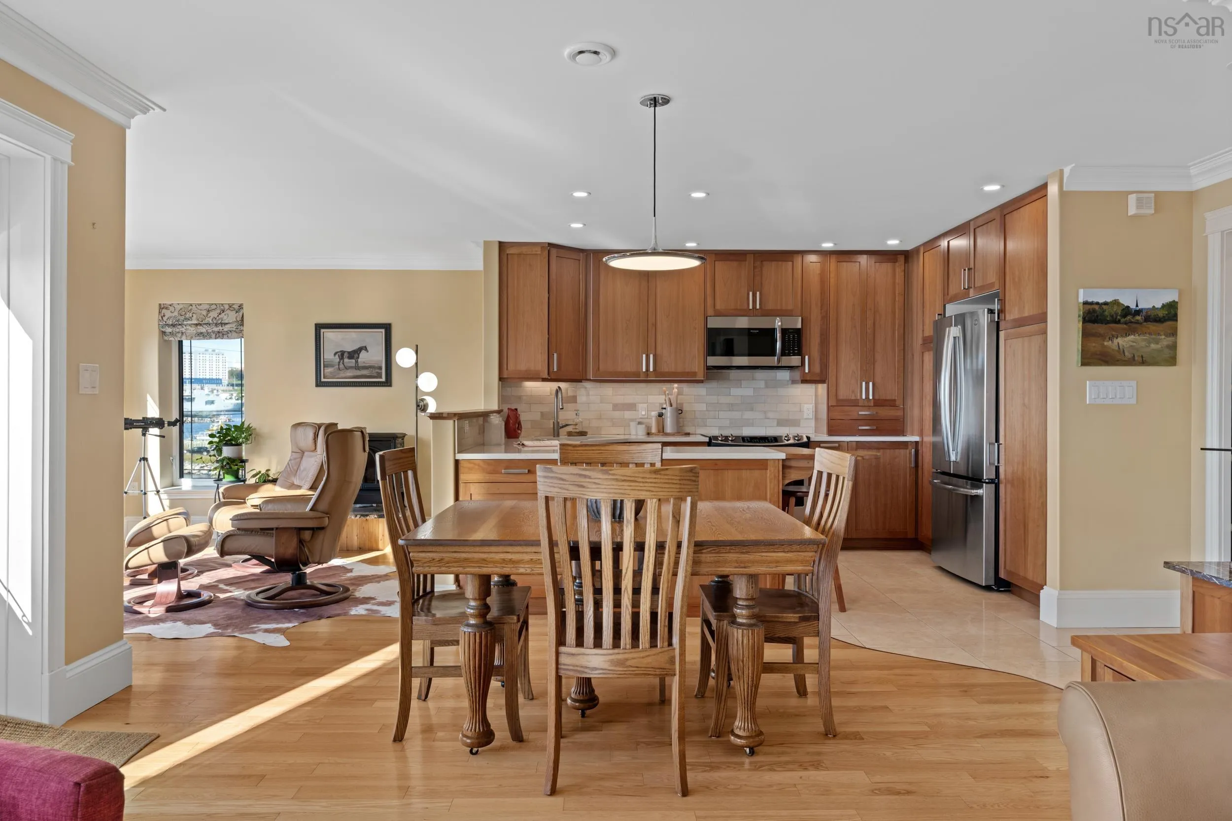 60 Shore Road, Dartmouth, NS B3A 1A3, 3 Bedrooms Bedrooms, ,4 BathroomsBathrooms,Residential,For Sale,Shore,202522887