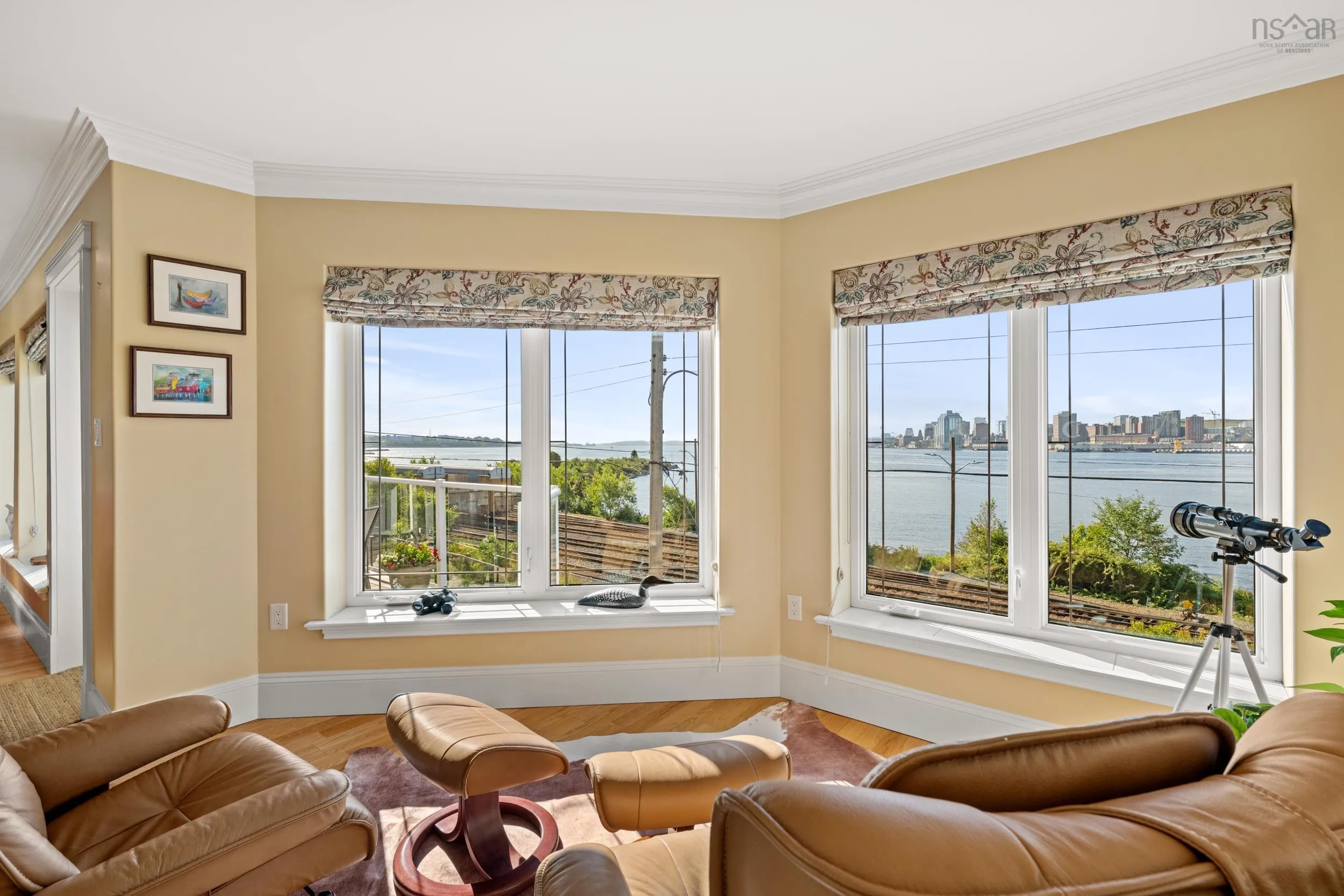 60 Shore Road, Dartmouth, NS B3A 1A3, 3 Bedrooms Bedrooms, ,4 BathroomsBathrooms,Residential,For Sale,Shore,202522887