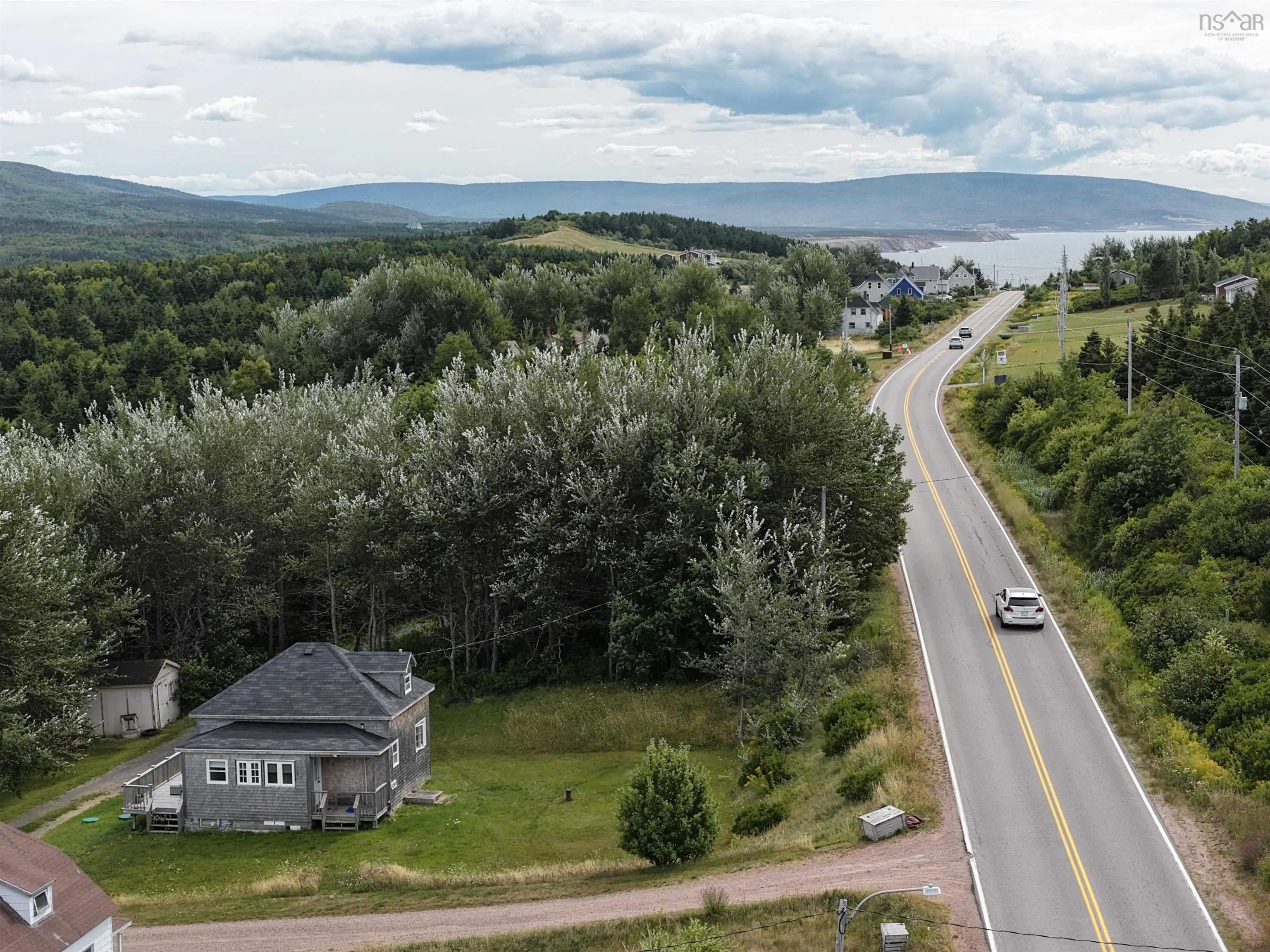 12364 Cabot Trail, St. Joseph Du Moine, NS B0E 3A0, 3 Bedrooms Bedrooms, ,1 BathroomBathrooms,Residential,For Sale,Cabot,202521778