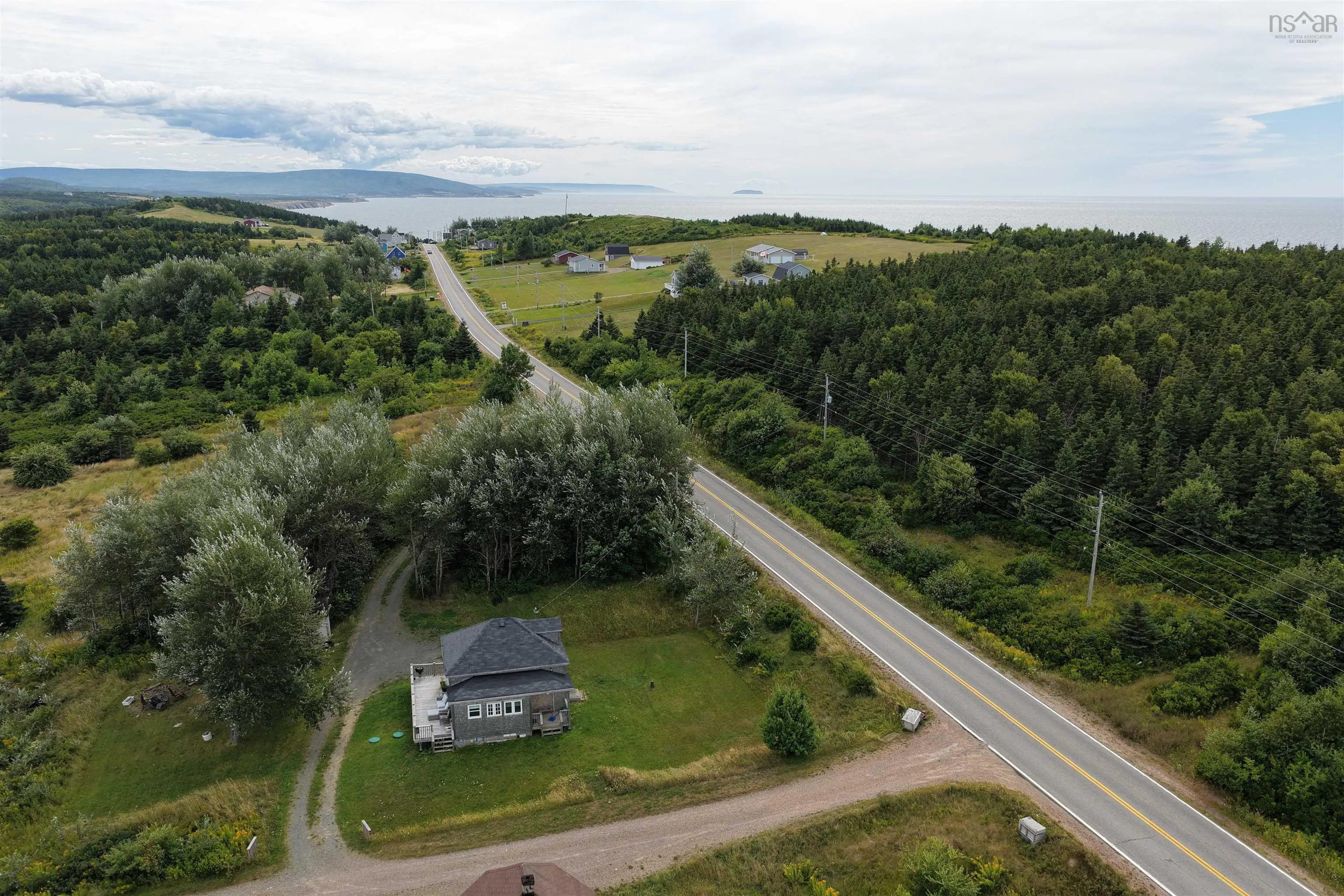 12364 Cabot Trail, St. Joseph Du Moine, NS B0E 3A0, 3 Bedrooms Bedrooms, ,1 BathroomBathrooms,Residential,For Sale,Cabot,202521778