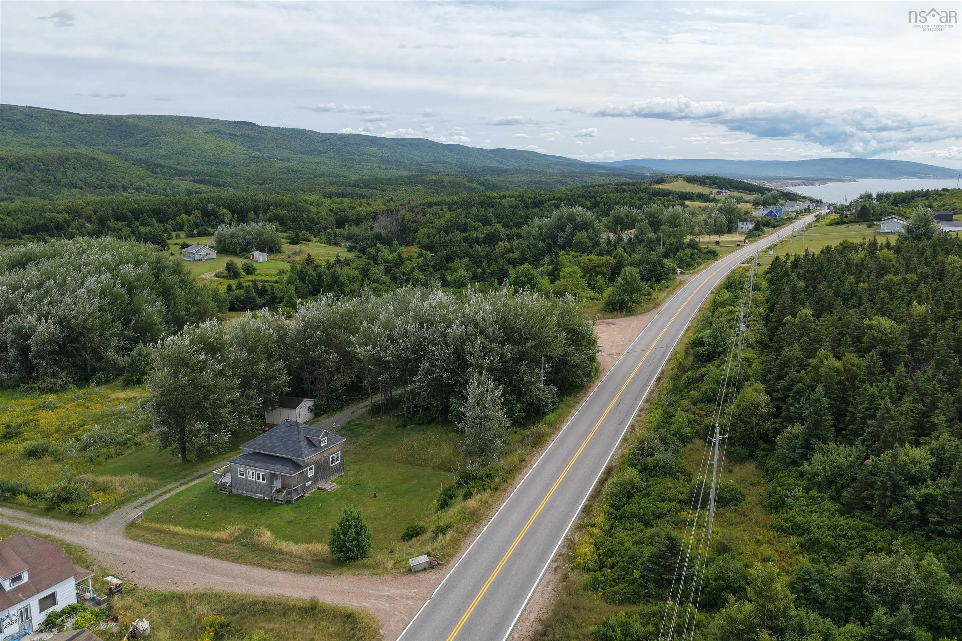 12364 Cabot Trail, St. Joseph Du Moine, NS B0E 3A0, 3 Bedrooms Bedrooms, ,1 BathroomBathrooms,Residential,For Sale,Cabot,202521778