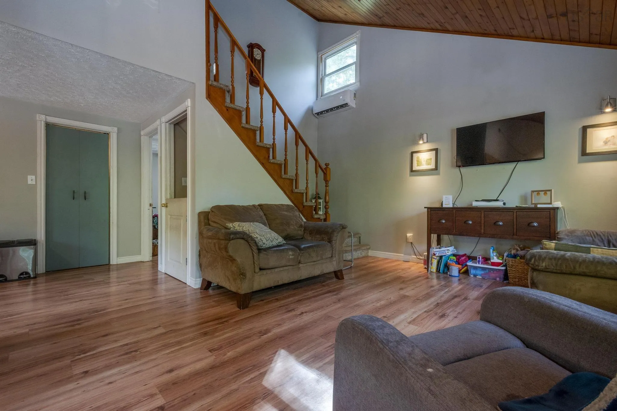 78 Lawrence Road, Windermere, NS B0P 1E0, 3 Bedrooms Bedrooms, ,2 BathroomsBathrooms,Residential,For Sale,Lawrence,202523375