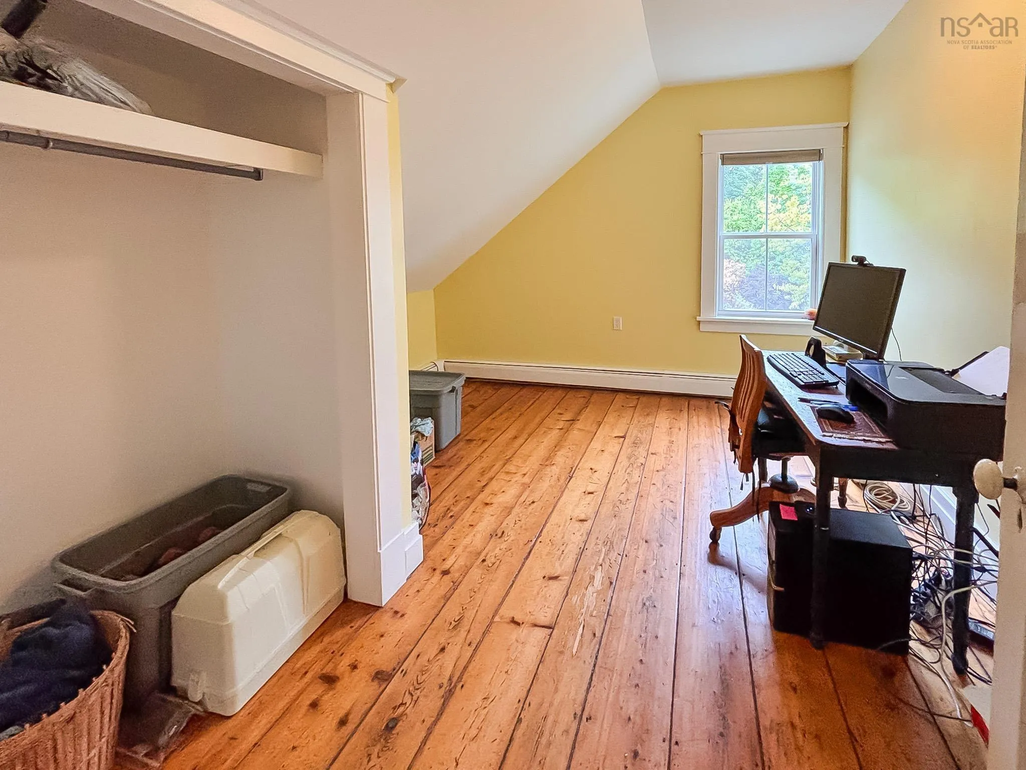 57 King Street, Bridgewater, NS B4V 1A1, 5 Bedrooms Bedrooms, ,4 BathroomsBathrooms,Residential,For Sale,King,202522858
