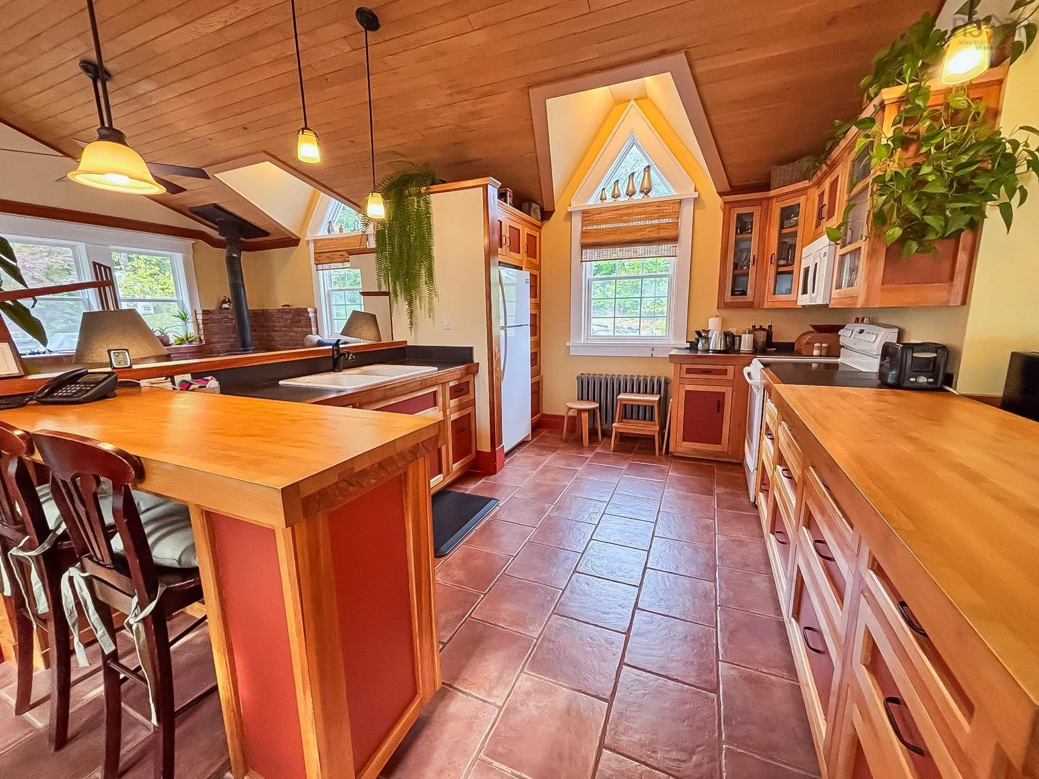 57 King Street, Bridgewater, NS B4V 1A1, 5 Bedrooms Bedrooms, ,4 BathroomsBathrooms,Residential,For Sale,King,202522858