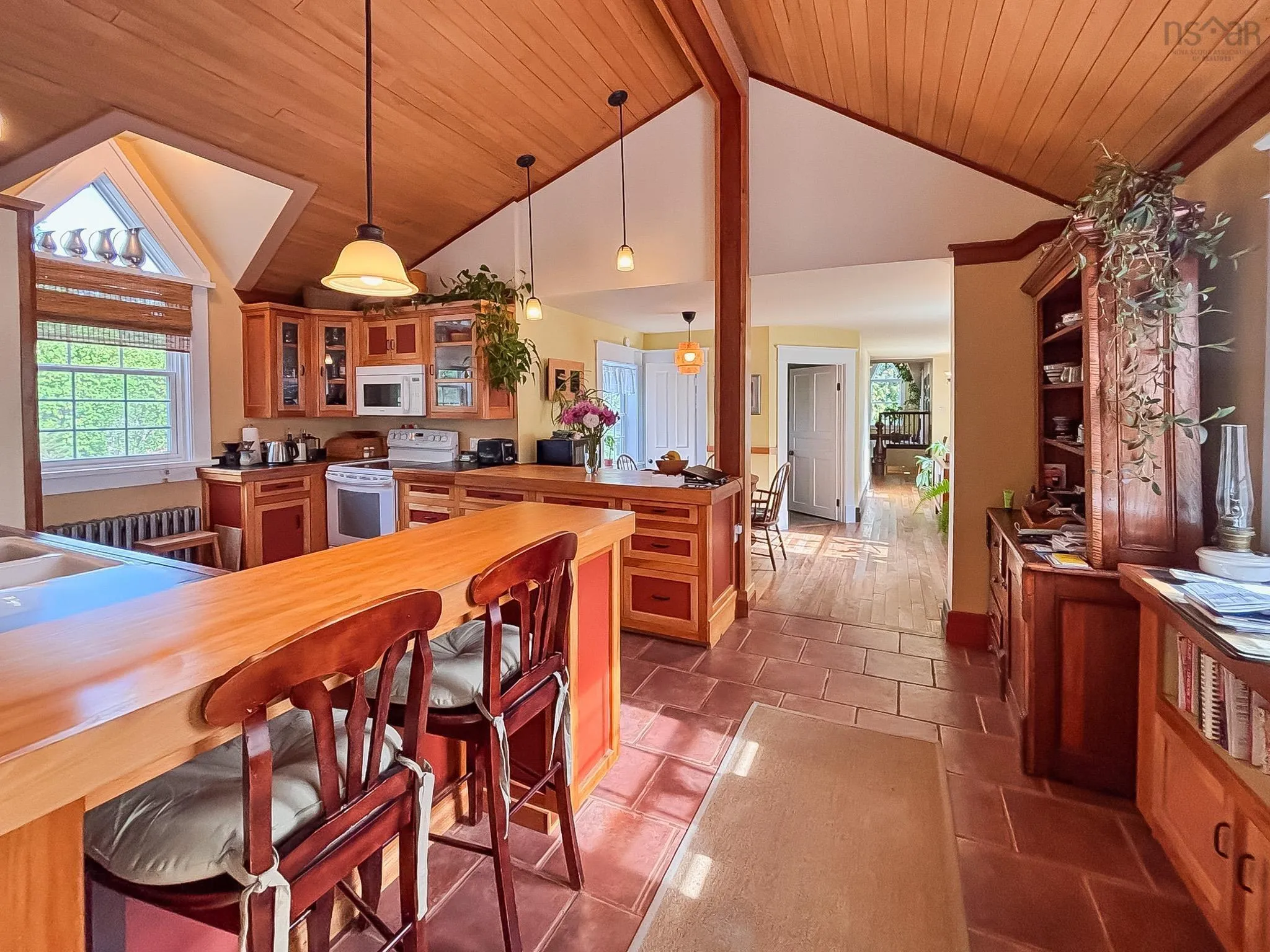 57 King Street, Bridgewater, NS B4V 1A1, 5 Bedrooms Bedrooms, ,4 BathroomsBathrooms,Residential,For Sale,King,202522858