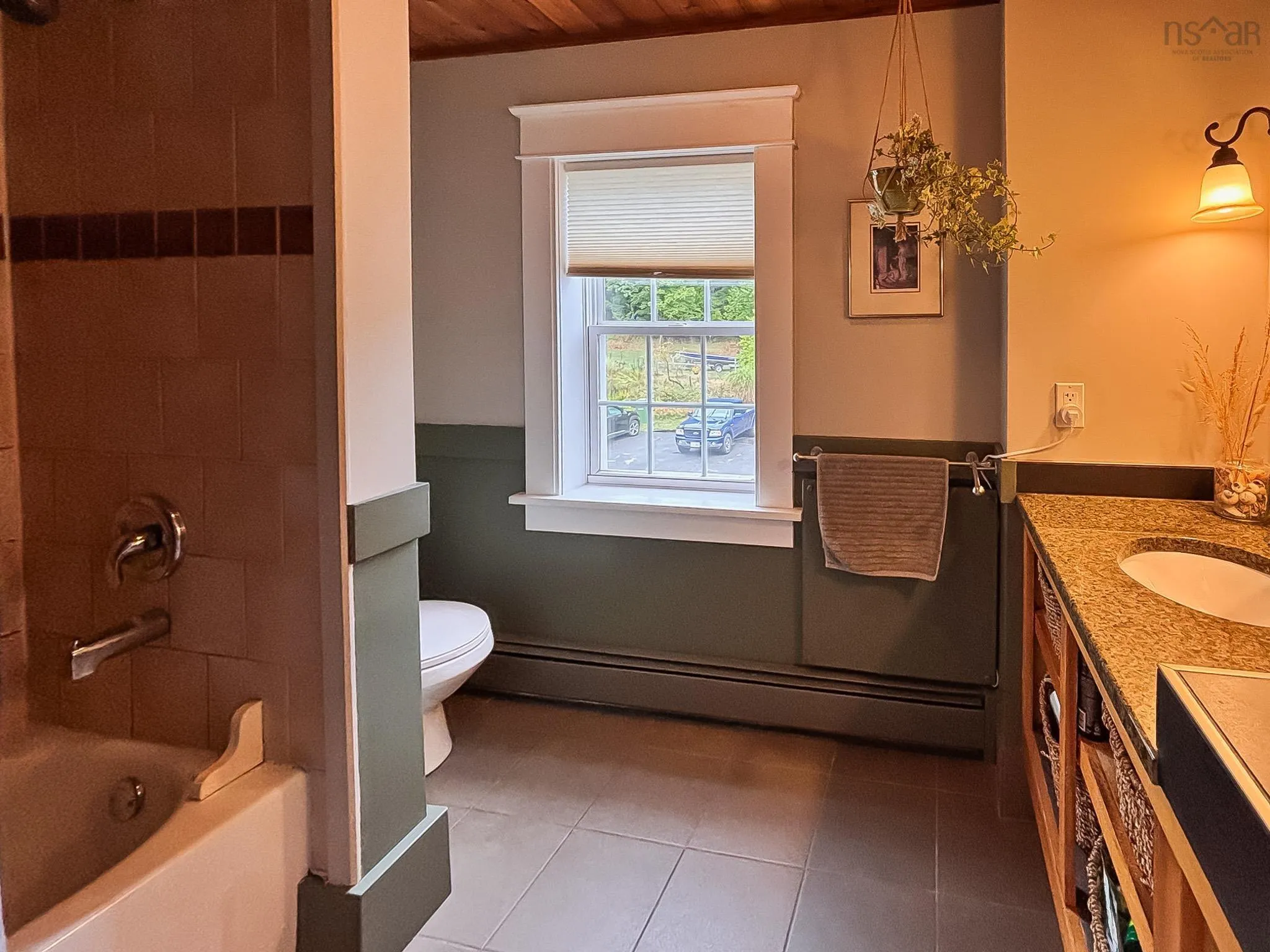 57 King Street, Bridgewater, NS B4V 1A1, 5 Bedrooms Bedrooms, ,4 BathroomsBathrooms,Residential,For Sale,King,202522858