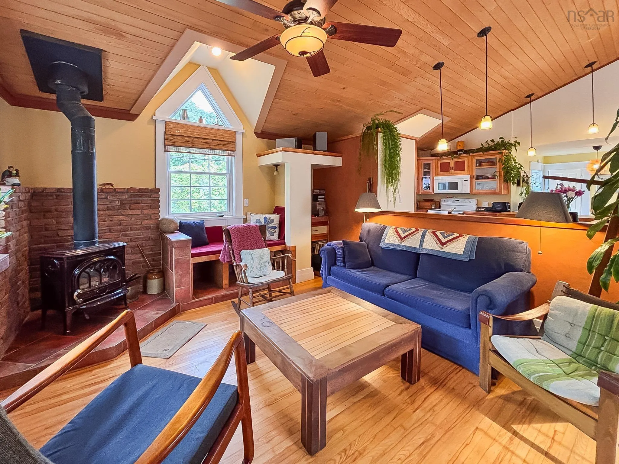 57 King Street, Bridgewater, NS B4V 1A1, 5 Bedrooms Bedrooms, ,4 BathroomsBathrooms,Residential,For Sale,King,202522858