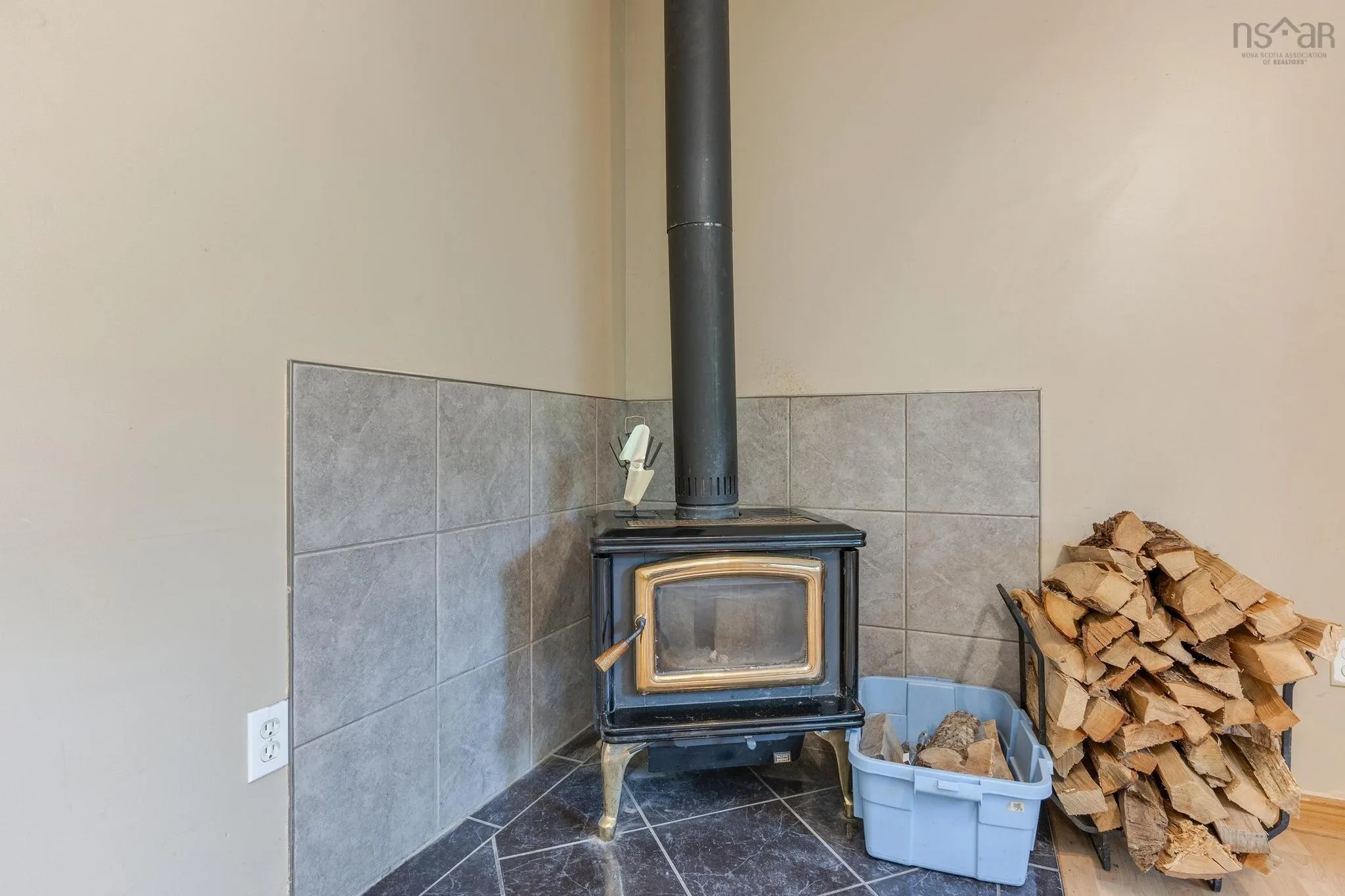 123 Croft Road, Chester Basin, NS B0J 1K0, 5 Bedrooms Bedrooms, ,2 BathroomsBathrooms,Residential,For Sale,Croft,202520539