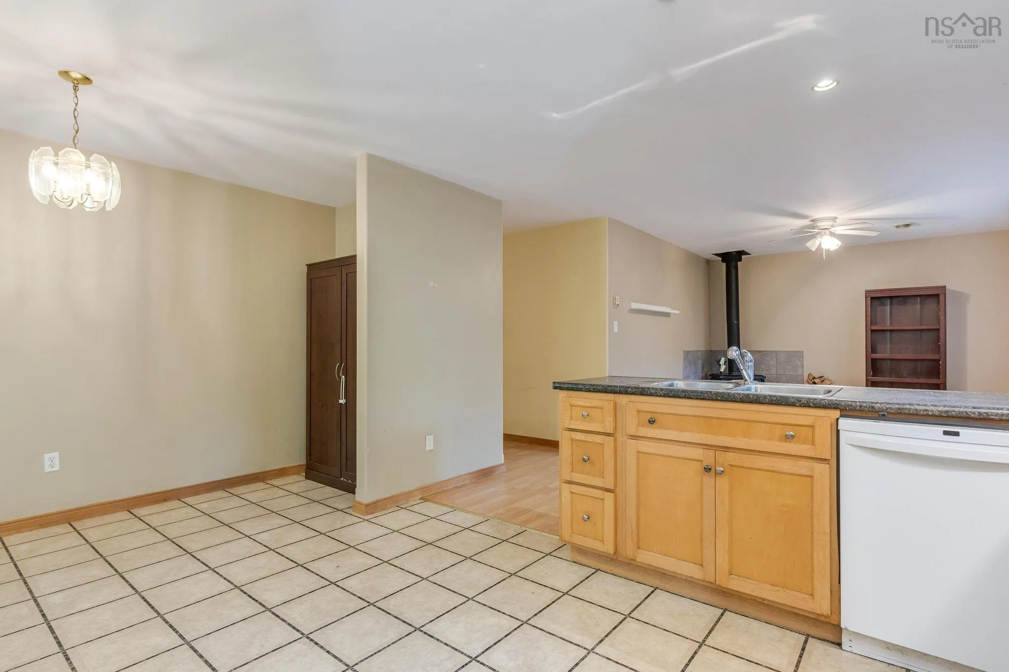 123 Croft Road, Chester Basin, NS B0J 1K0, 5 Bedrooms Bedrooms, ,2 BathroomsBathrooms,Residential,For Sale,Croft,202520539