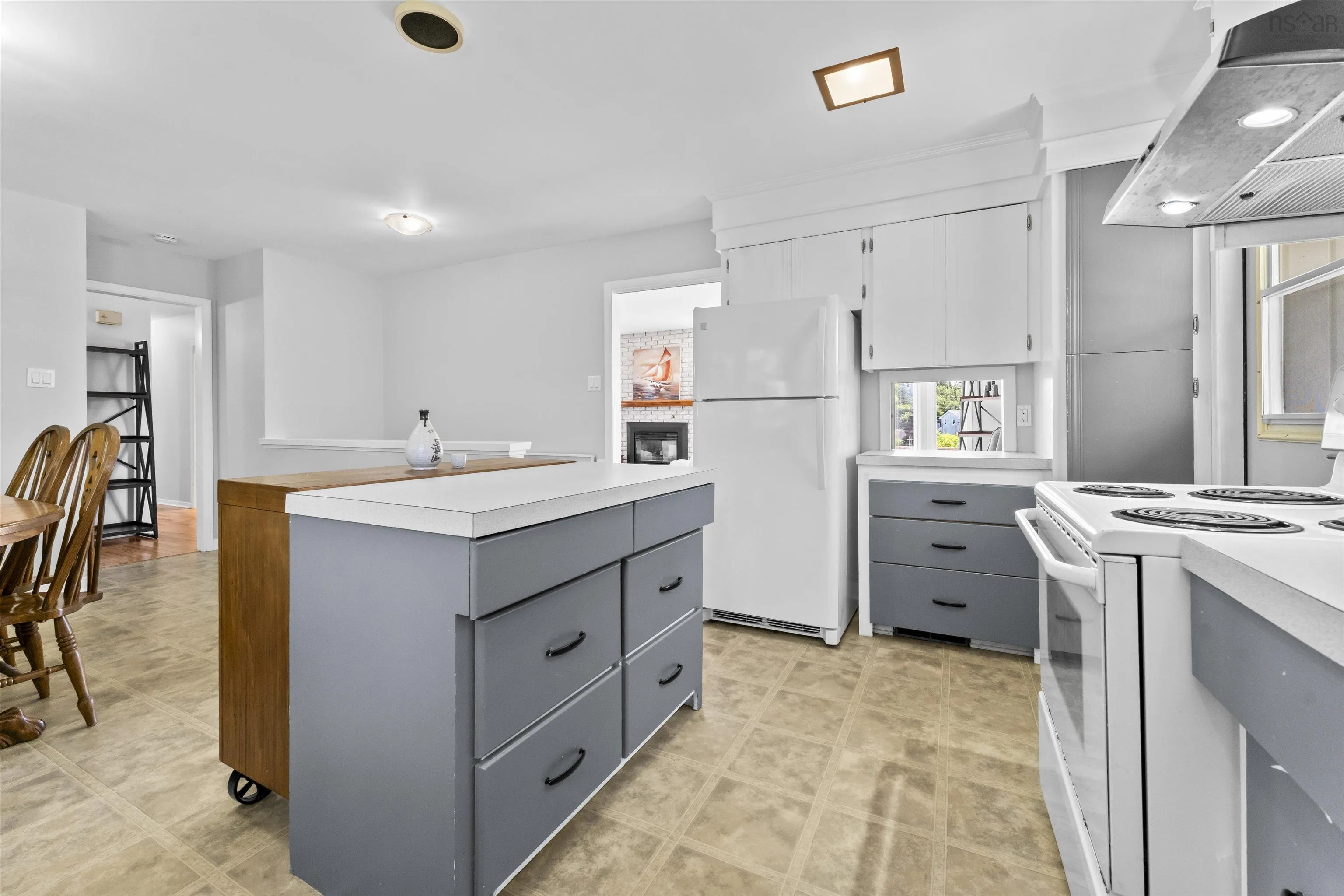 1582 John Brackett Drive, Herring Cove, NS B3V 1G8, 4 Bedrooms Bedrooms, ,3 BathroomsBathrooms,Residential,For Sale,John Brackett,202517674