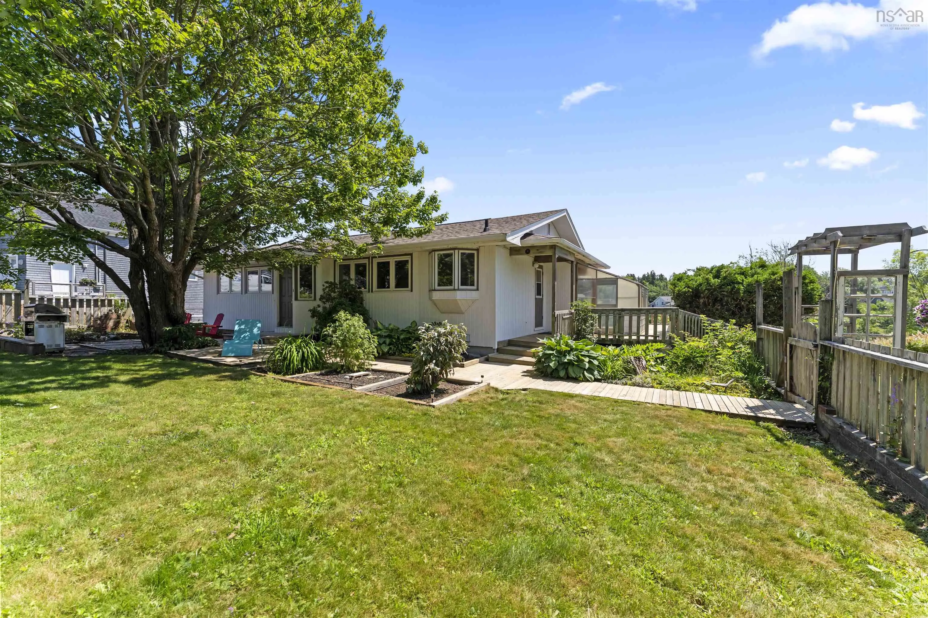1582 John Brackett Drive, Herring Cove, NS B3V 1G8, 4 Bedrooms Bedrooms, ,3 BathroomsBathrooms,Residential,For Sale,John Brackett,202517674