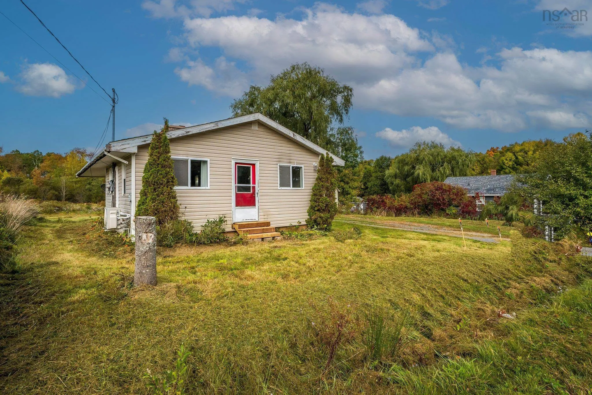 61 Dunlop Road, Brooklyn, NS B0N 2A0, 2 Bedrooms Bedrooms, ,1 BathroomBathrooms,Residential,For Sale,Dunlop,202522343