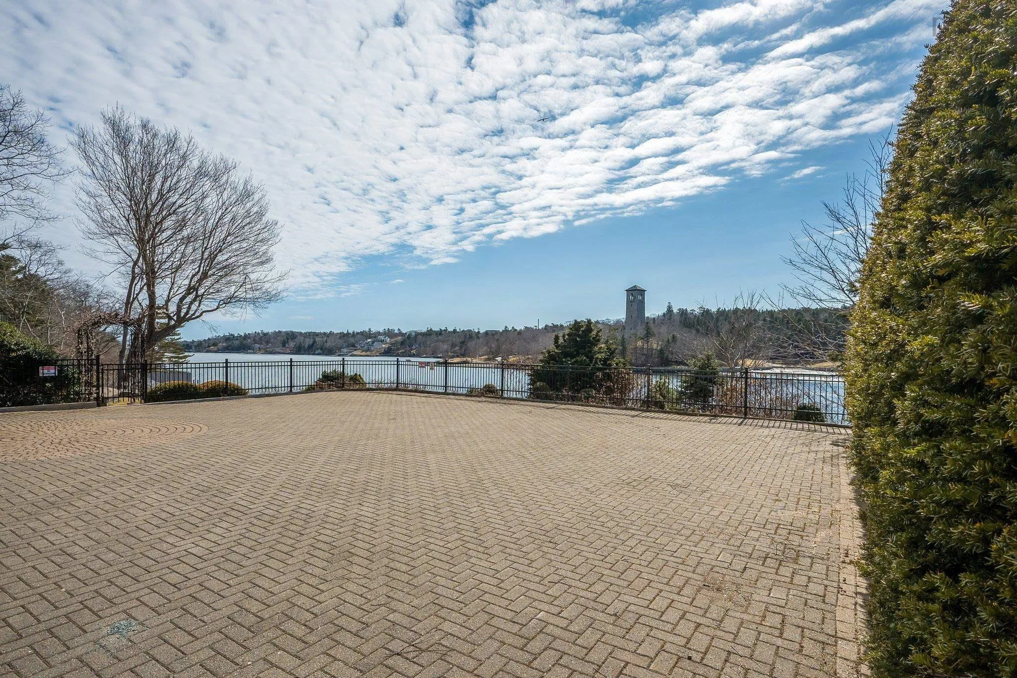 6634 South Street, Halifax Ns B3h 1v2, 4 Bedrooms Bedrooms, ,4 BathroomsBathrooms,Residential,For Sale,South,202503432