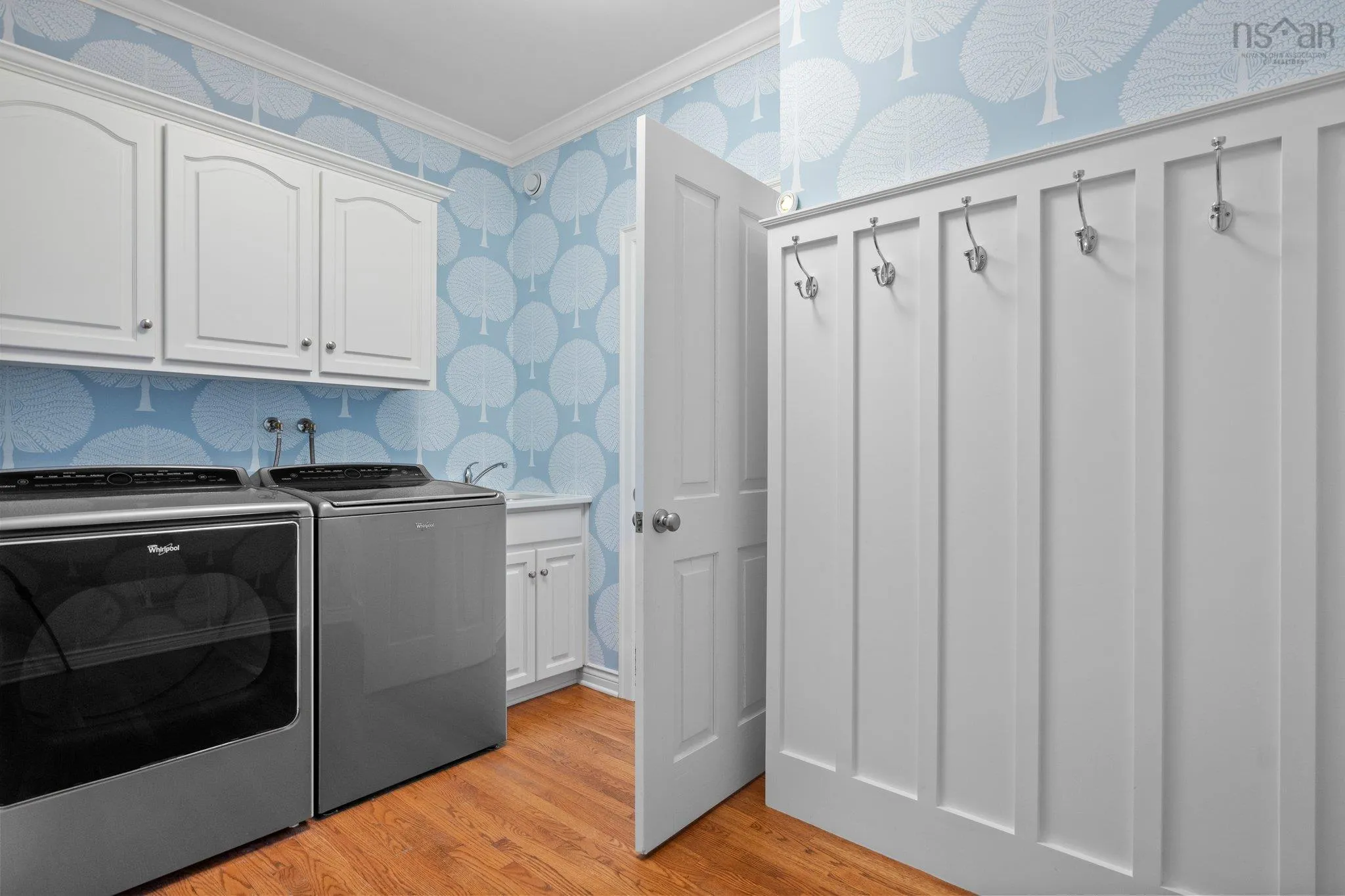 6634 South Street, Halifax Ns B3h 1v2, 4 Bedrooms Bedrooms, ,4 BathroomsBathrooms,Residential,For Sale,South,202503432