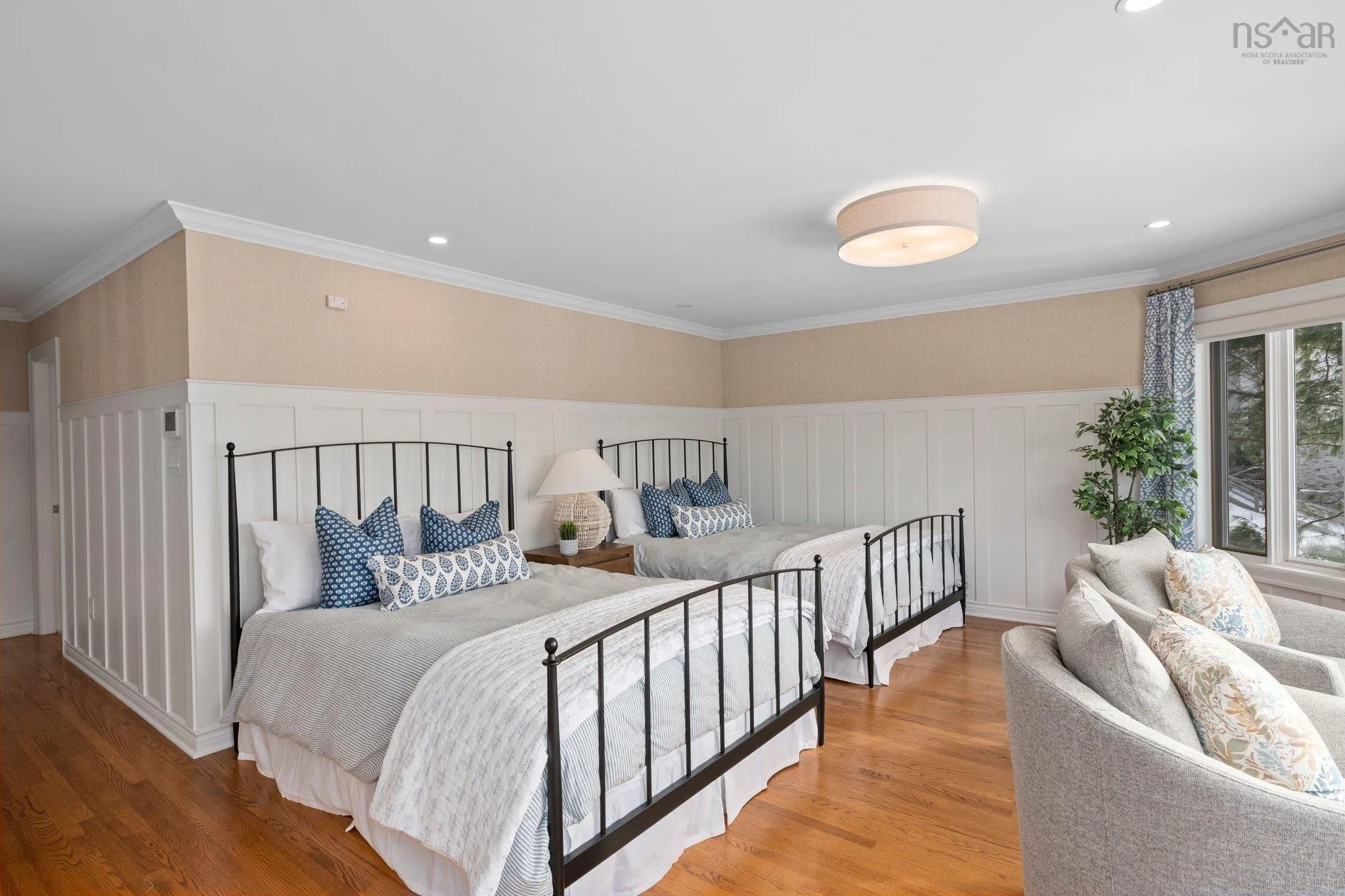 6634 South Street, Halifax Ns B3h 1v2, 4 Bedrooms Bedrooms, ,4 BathroomsBathrooms,Residential,For Sale,South,202503432