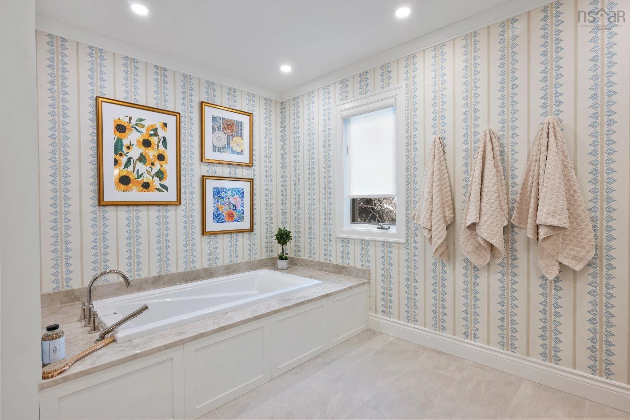 6634 South Street, Halifax Ns B3h 1v2, 4 Bedrooms Bedrooms, ,4 BathroomsBathrooms,Residential,For Sale,South,202503432