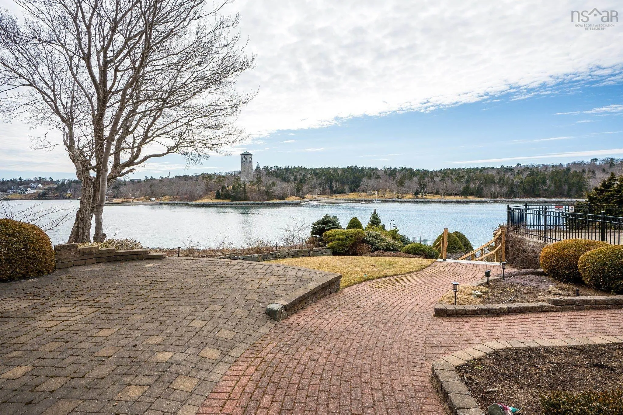 6634 South Street, Halifax Ns B3h 1v2, 4 Bedrooms Bedrooms, ,4 BathroomsBathrooms,Residential,For Sale,South,202503432