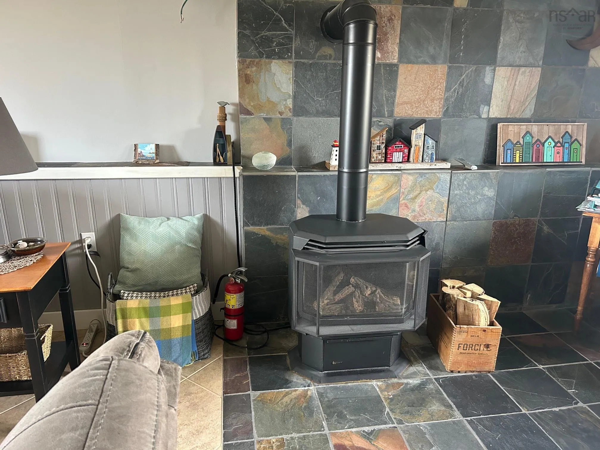 78 Fort Point Road, Lahave Ns B0r 1c0, 3 Bedrooms Bedrooms, ,3 BathroomsBathrooms,Residential,For Sale,Fort Point,202508722