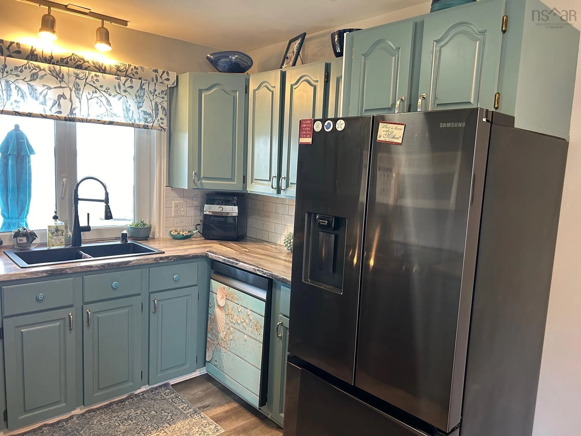 78 Fort Point Road, Lahave Ns B0r 1c0, 3 Bedrooms Bedrooms, ,3 BathroomsBathrooms,Residential,For Sale,Fort Point,202508722