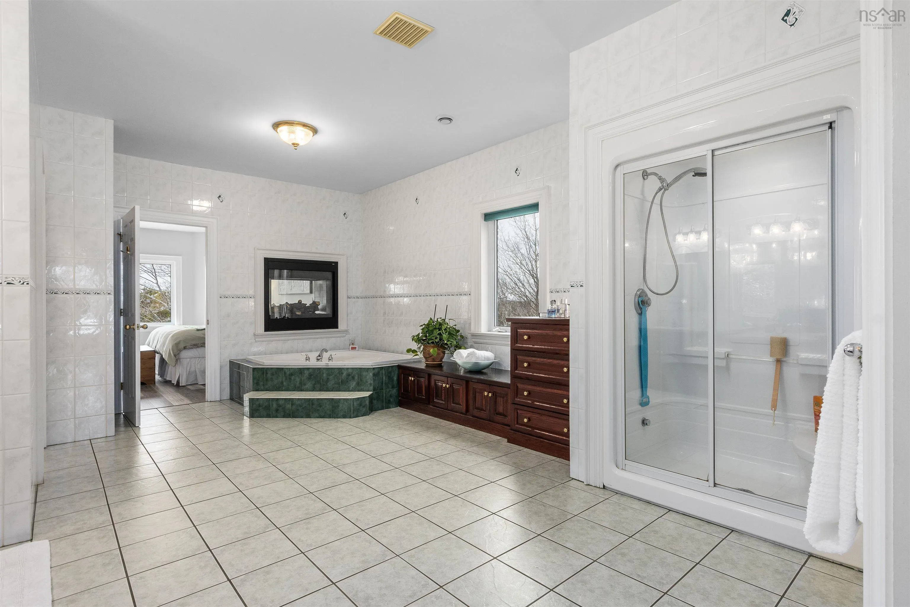 24 Glenmorren Court, Fall River, NS B2T 1A4, 5 Bedrooms Bedrooms, ,5 BathroomsBathrooms,Residential,For Sale,Glenmorren,202522129