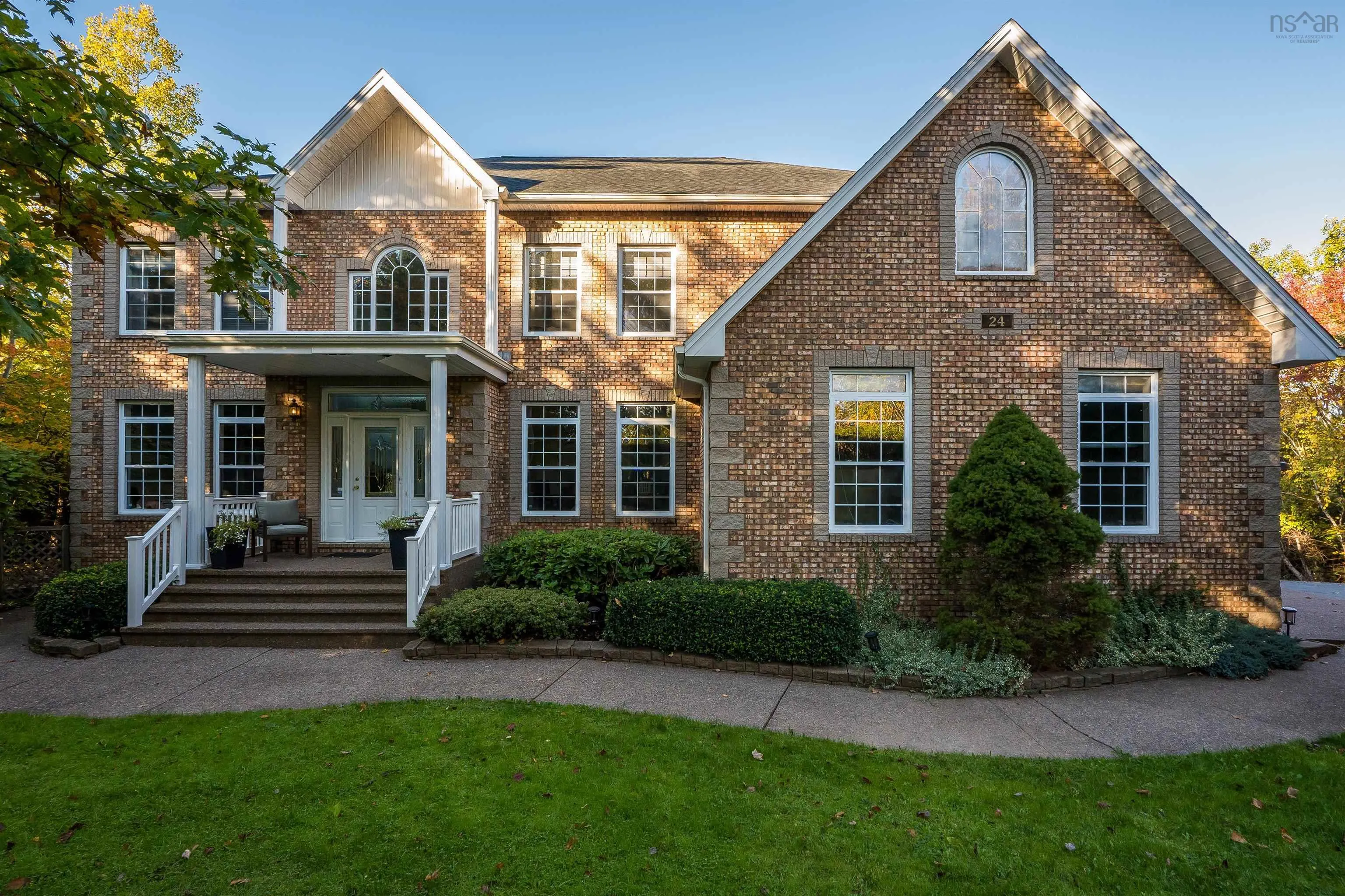 24 Glenmorren Court, Fall River, NS B2T 1A4, 5 Bedrooms Bedrooms, ,5 BathroomsBathrooms,Residential,For Sale,Glenmorren,202522129