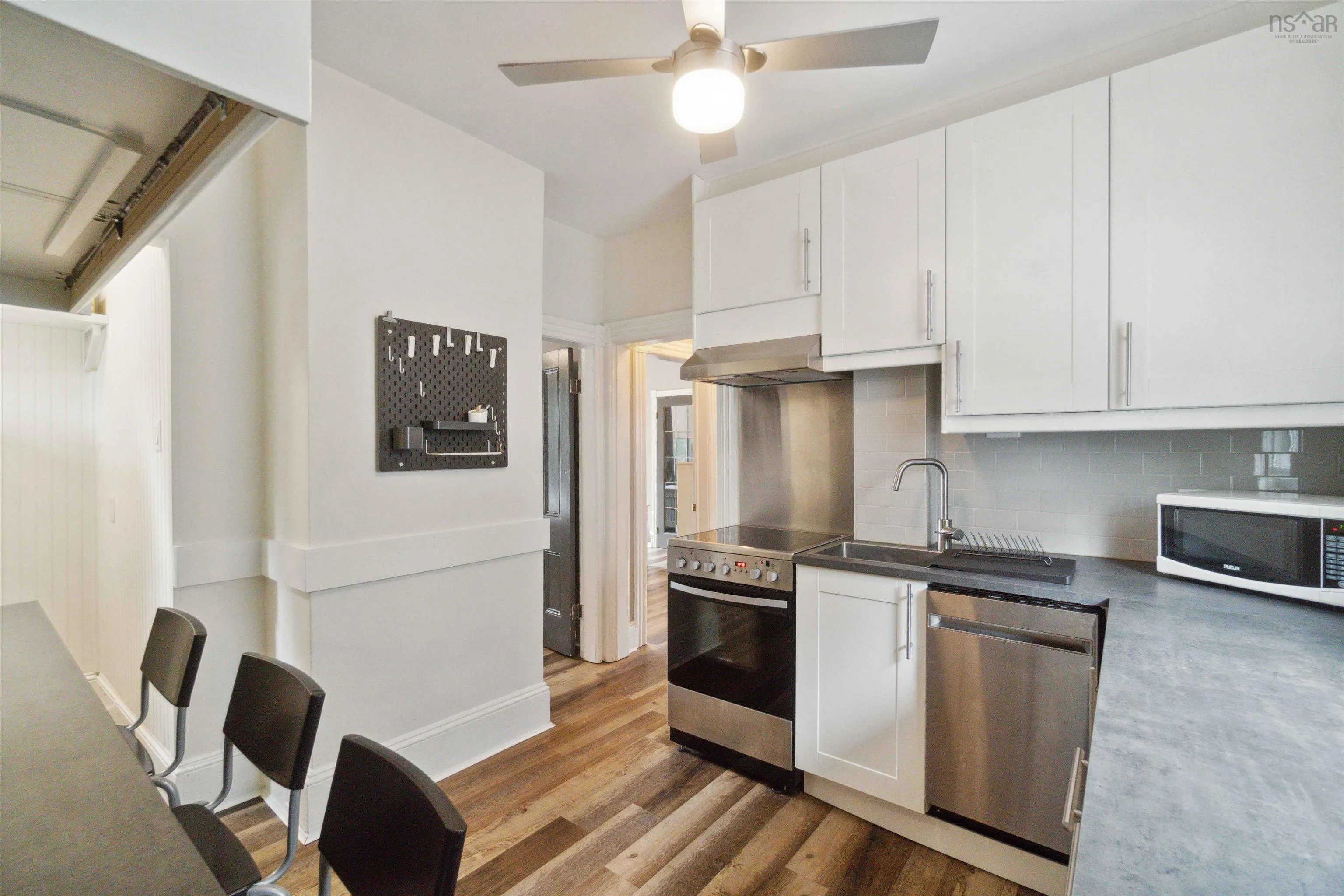 2536-2538 Westmount Street, Halifax, NS B3L 3G6, 4 Bedrooms Bedrooms, ,Residential Income,For Sale,Westmount,202513406
